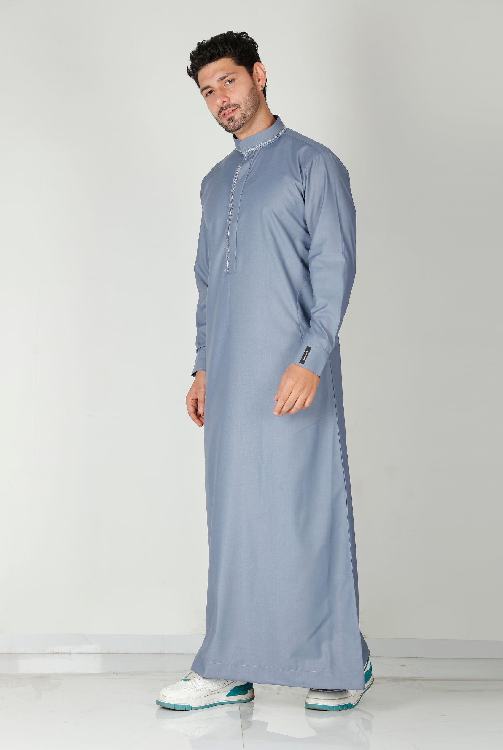 Collared Thobe Lead 110 Col 6