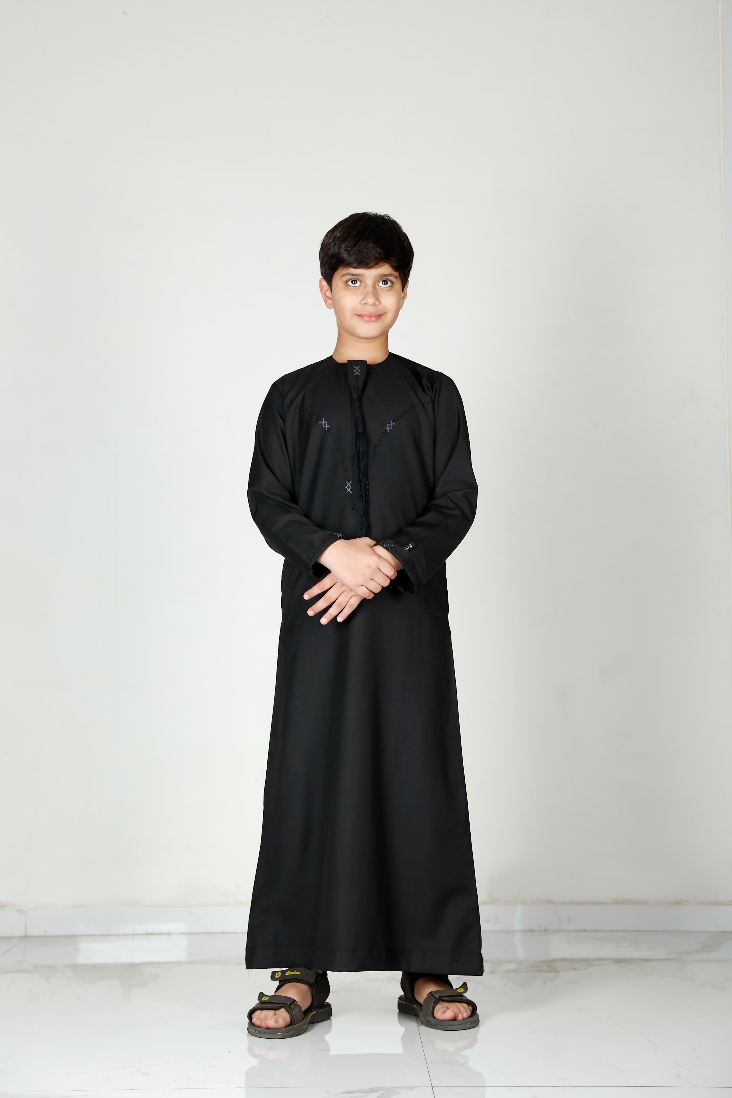 Kids Tasselled Thobe Black 114 Col 10