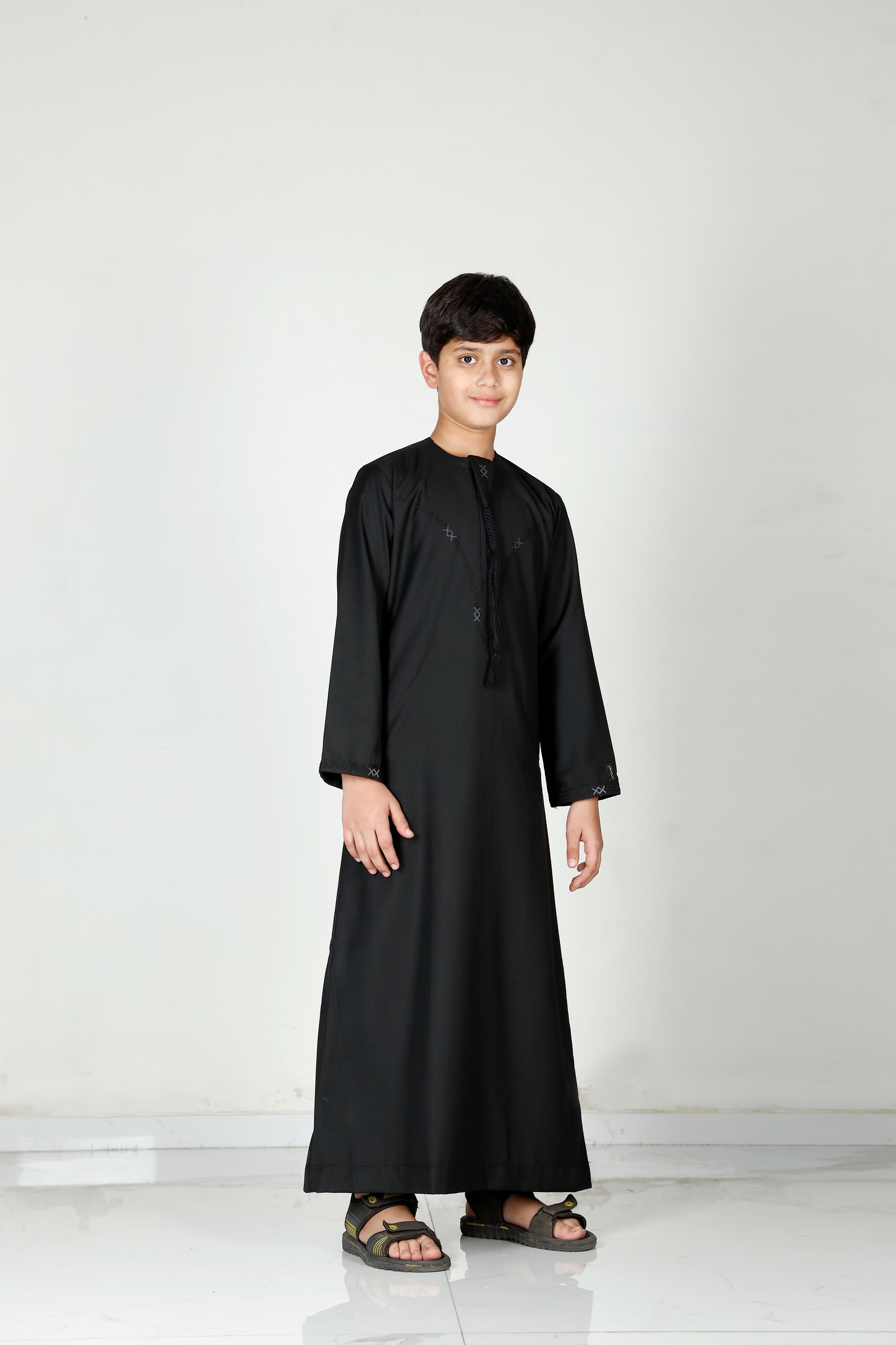 Kids Tasselled Thobe Black 114 Col 10