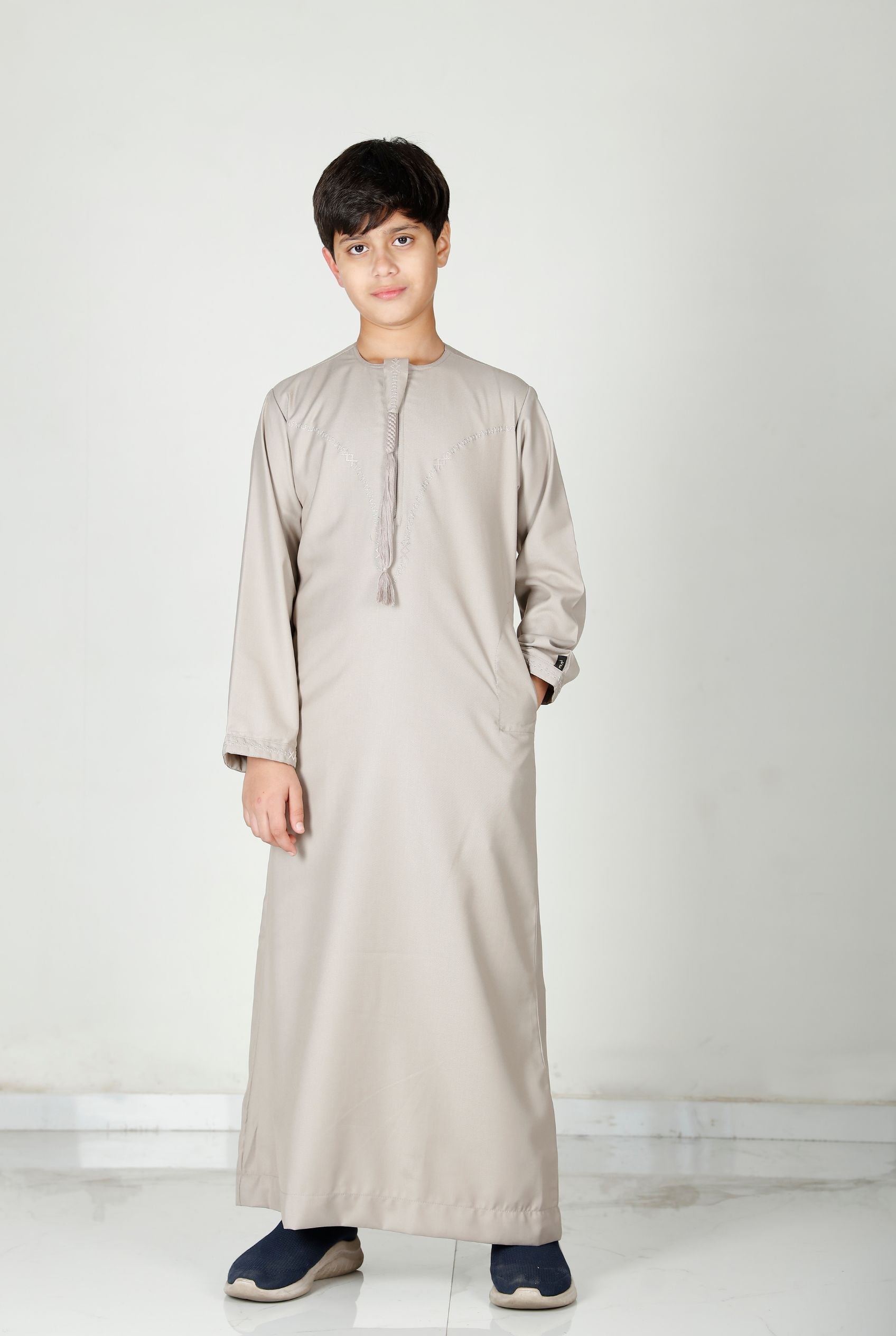 Boys Tasselled Thobe Mocha 114 Col 5