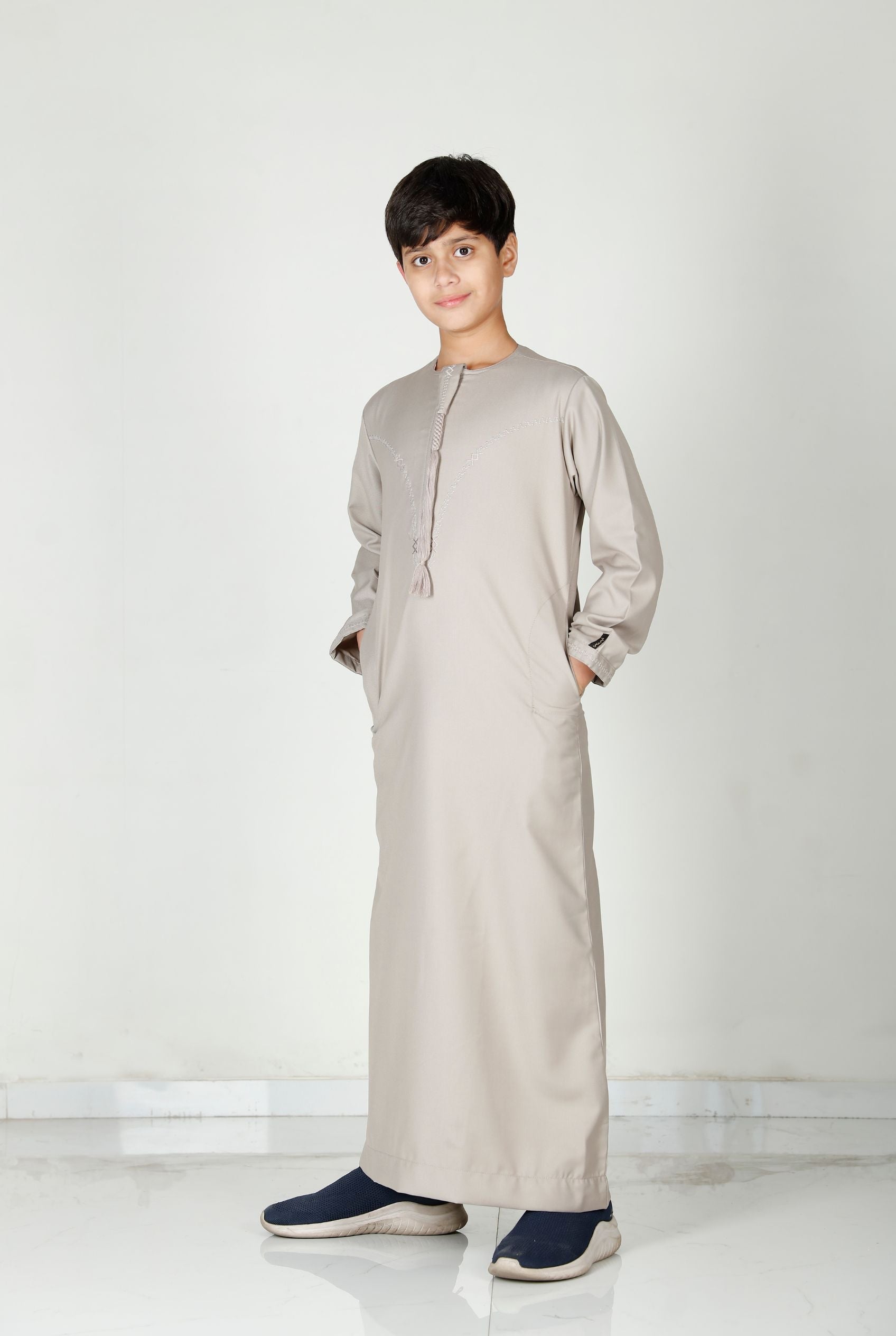 Boys Tasselled Thobe Mocha 114 Col 5