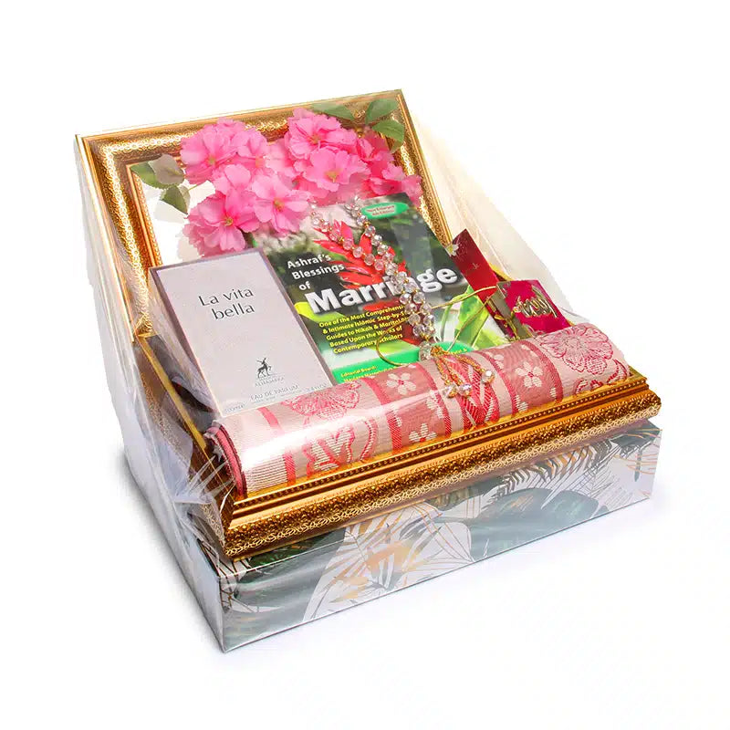 Original Couples Wedding Gift Hamper
