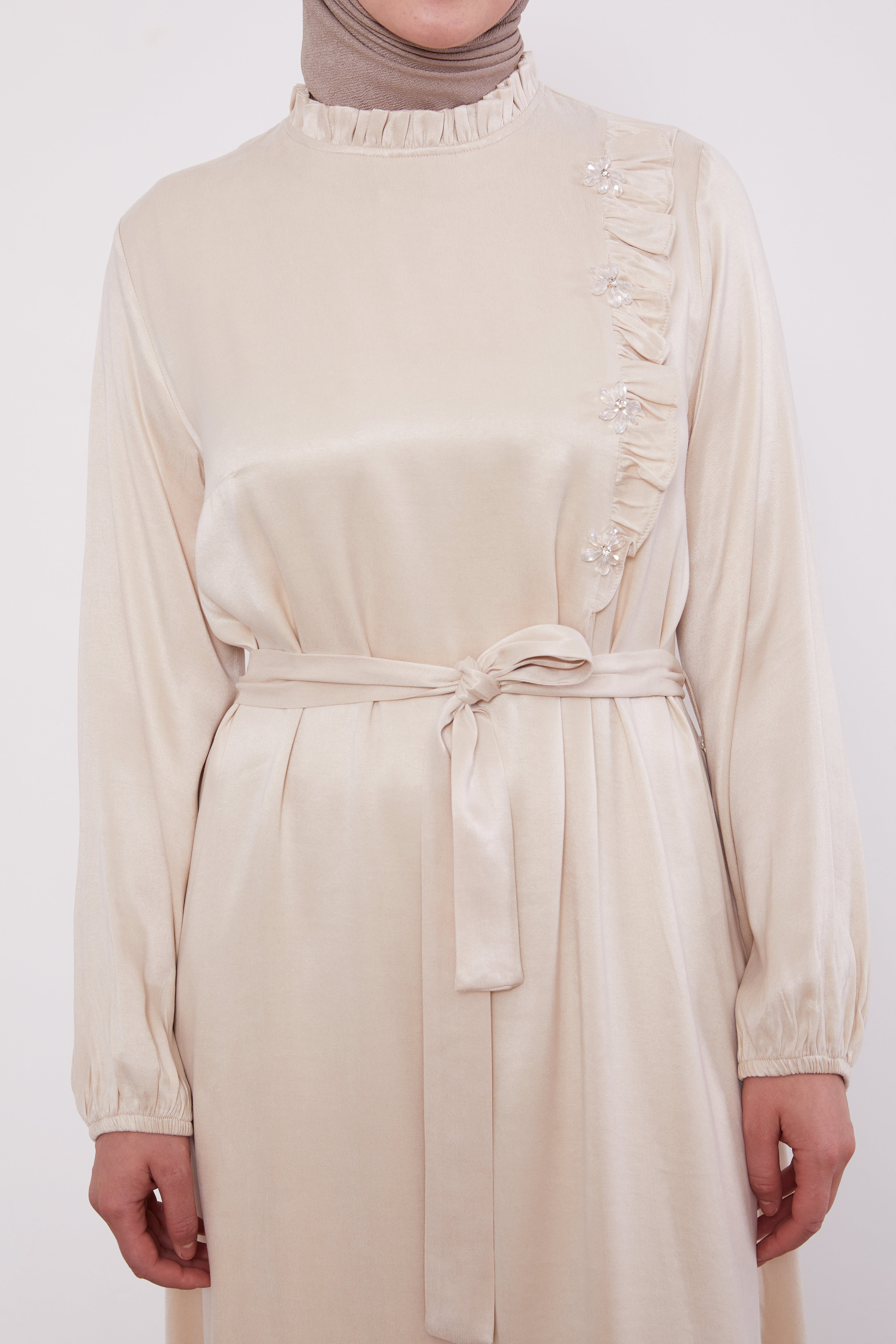 Frilled Neck Detailed Suede Belted Abaya Cream 330292