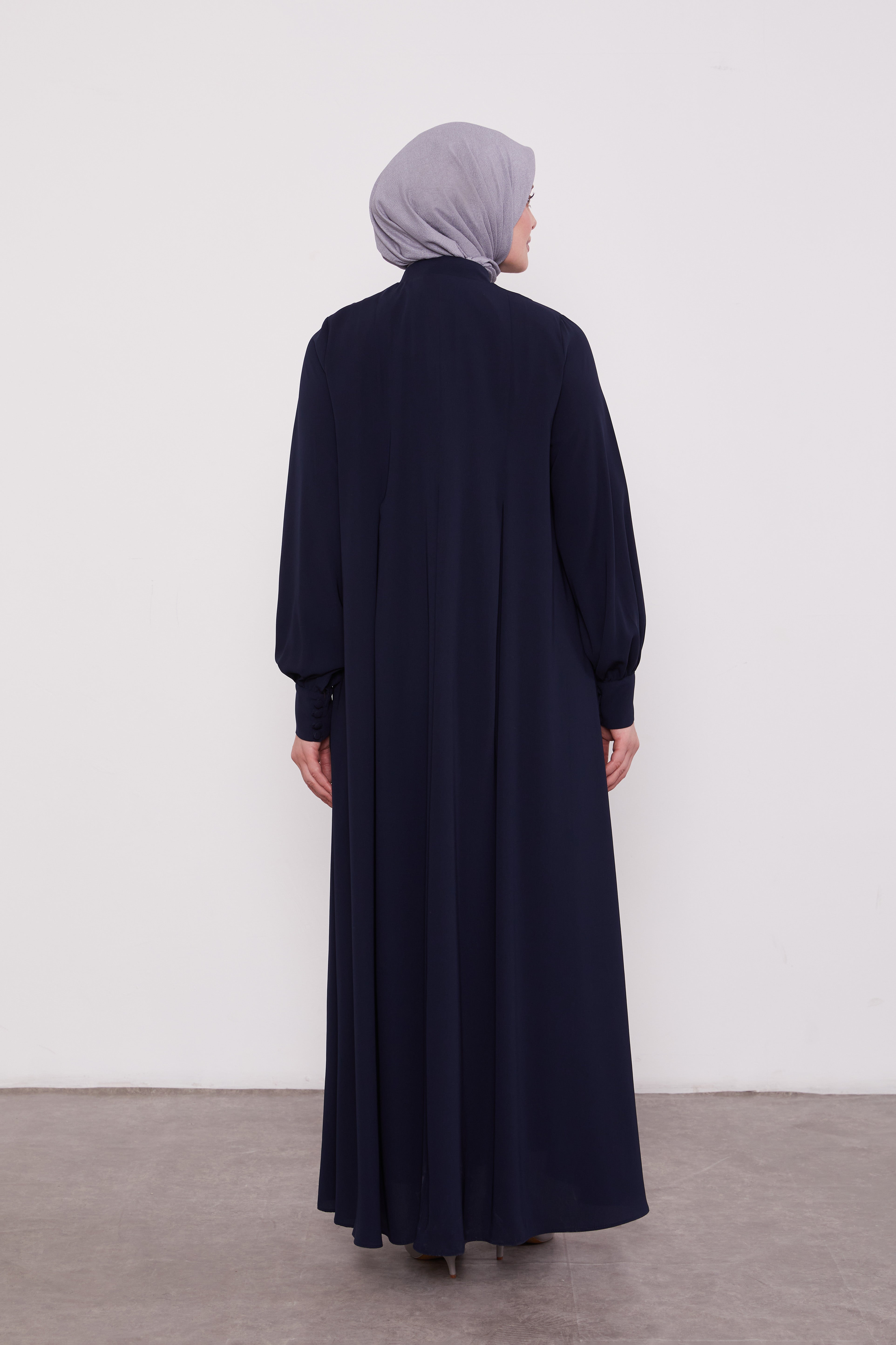 Epitome Pleated Buttoned Abaya Navy 520187
