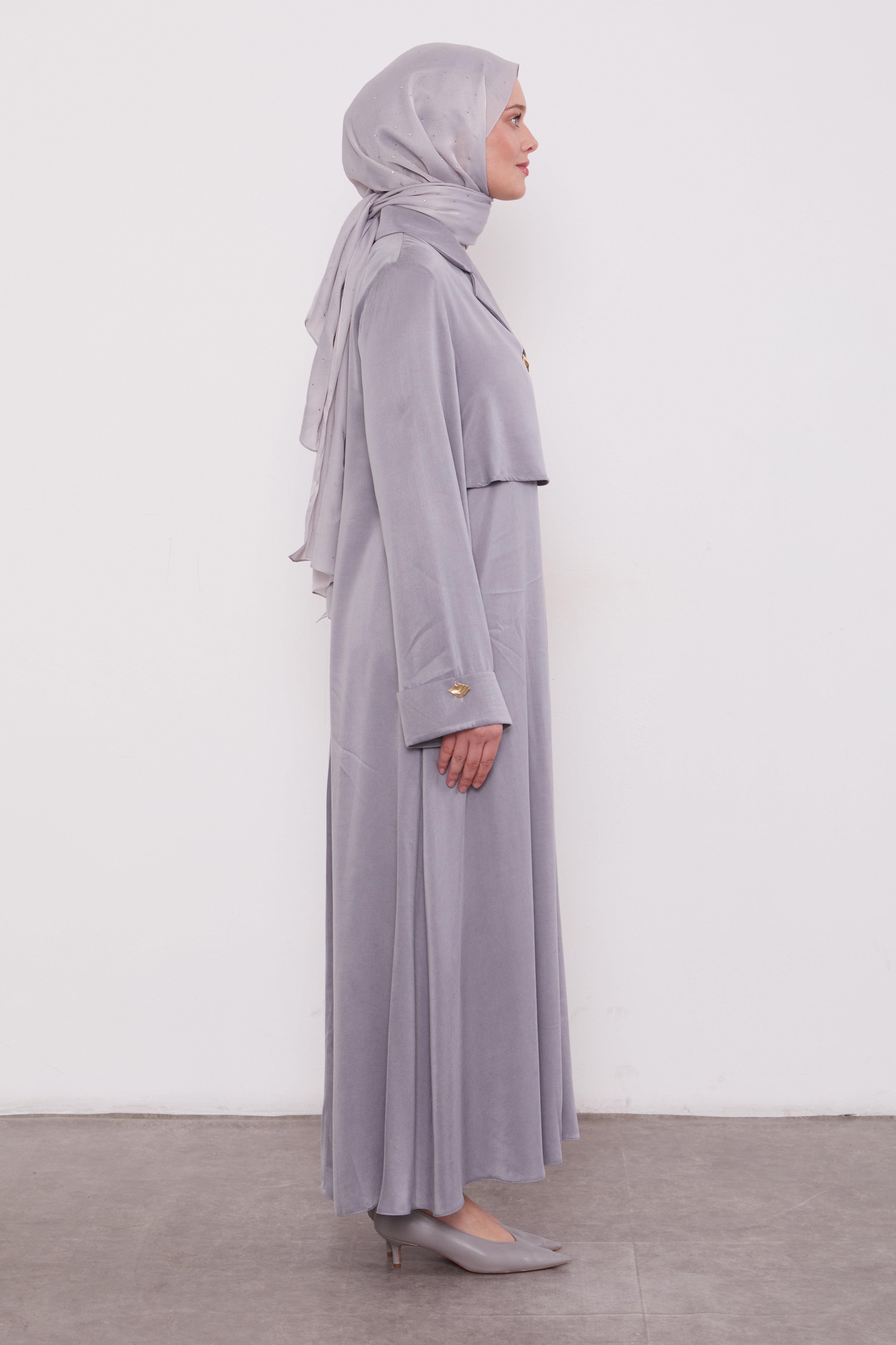 Double pressed Collar Suede Abaya Silver 520571