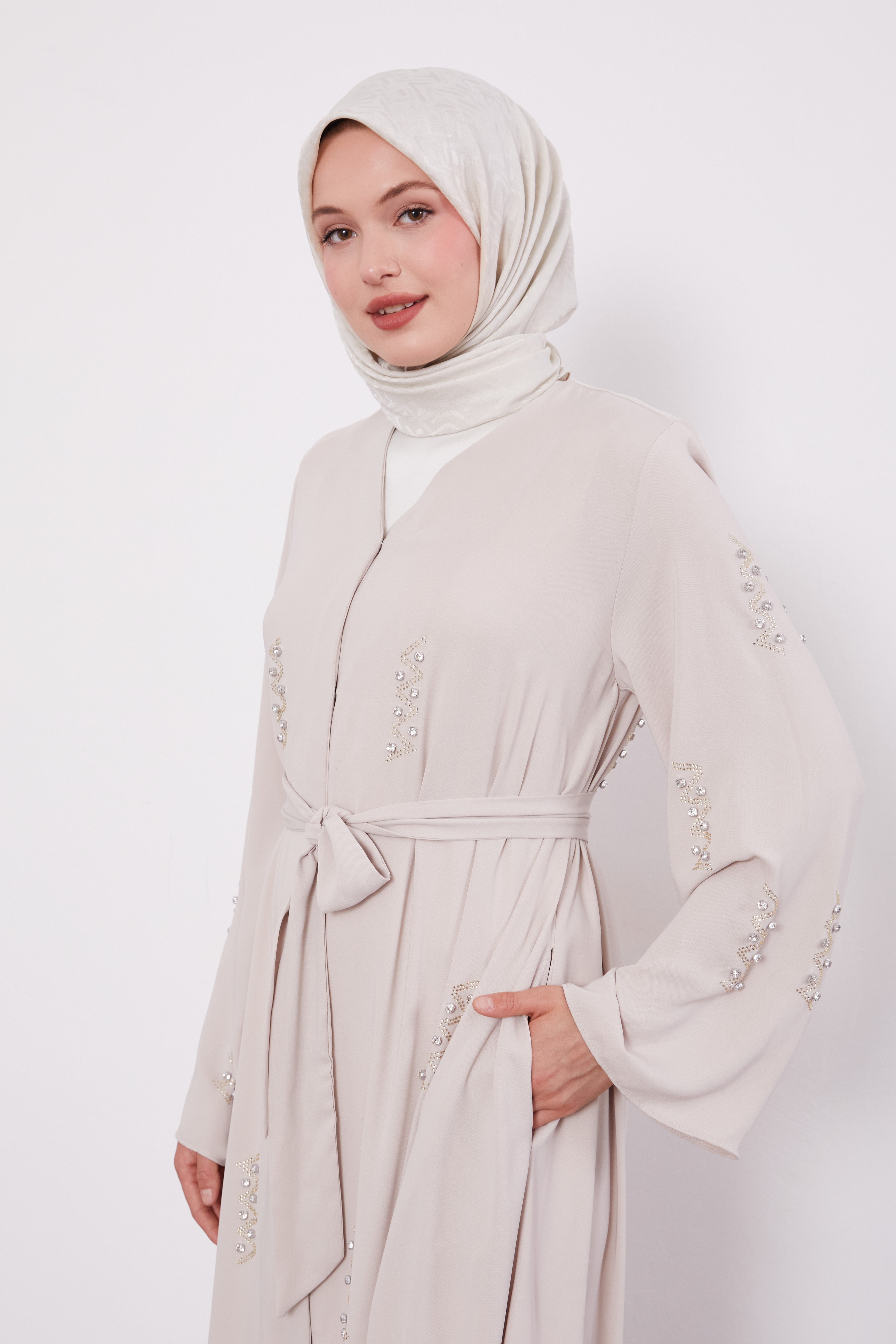 Pearl Constellation Buttoned Abaya Ivory 520369