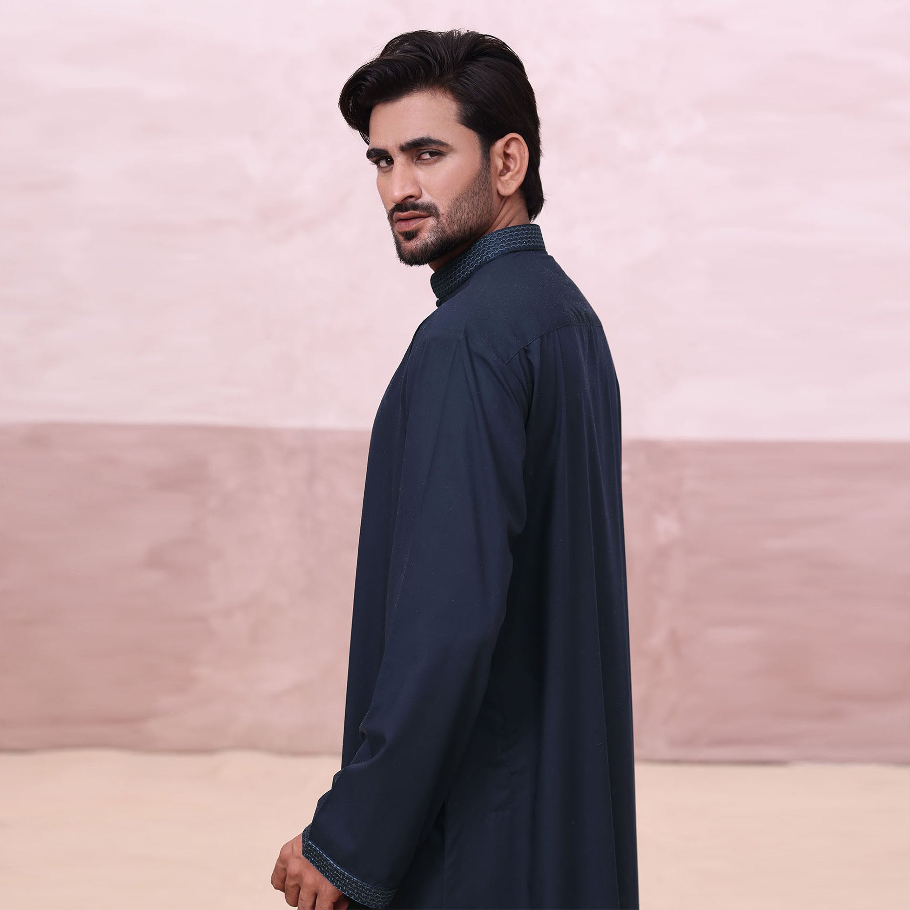 Mens Navy 973 Collared Premium Thobe