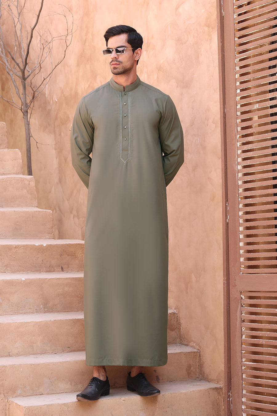 Elegant Collared Thobe Grey 1015