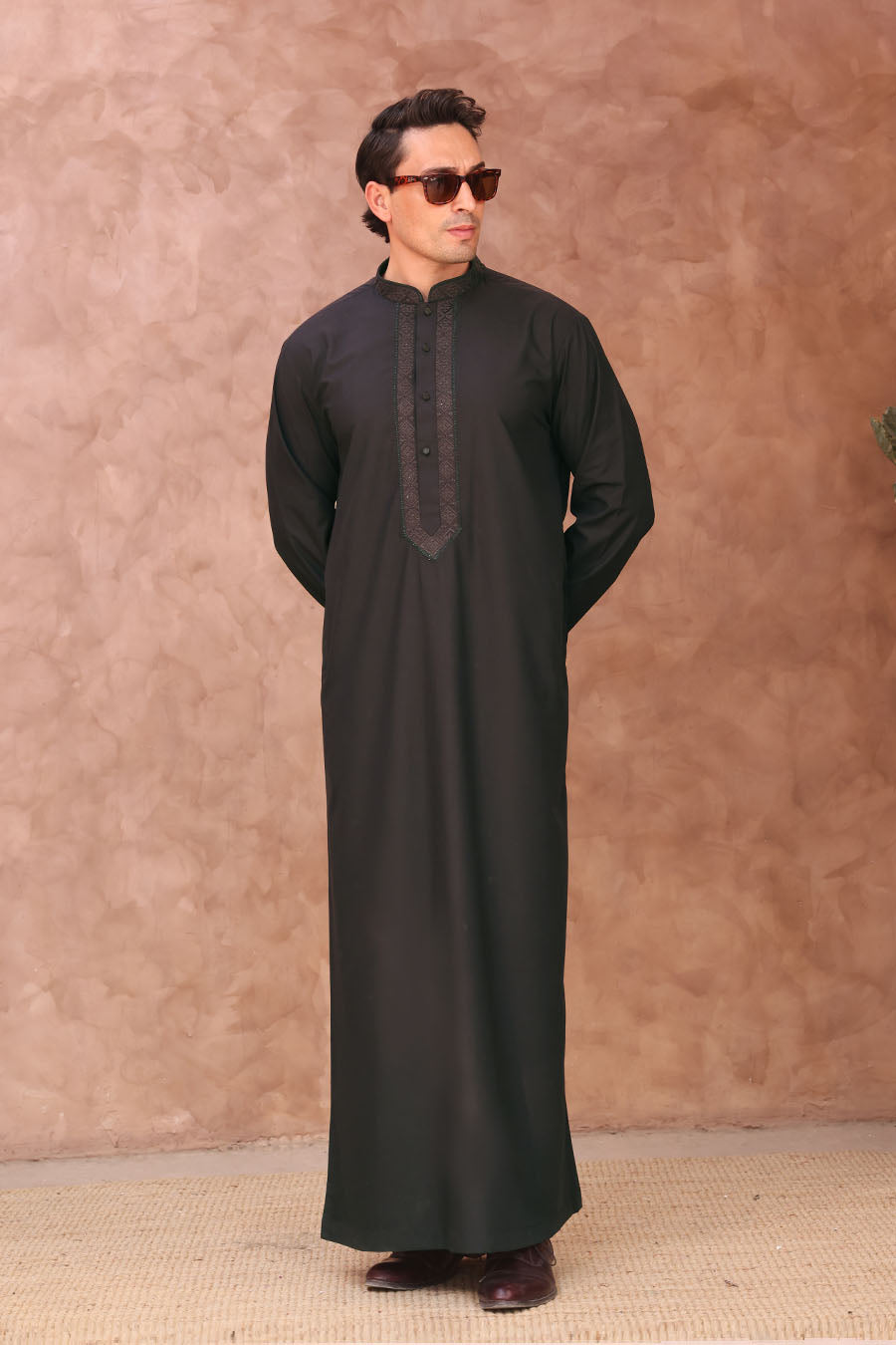 Signature Embroidered Thobe Maroon 1022