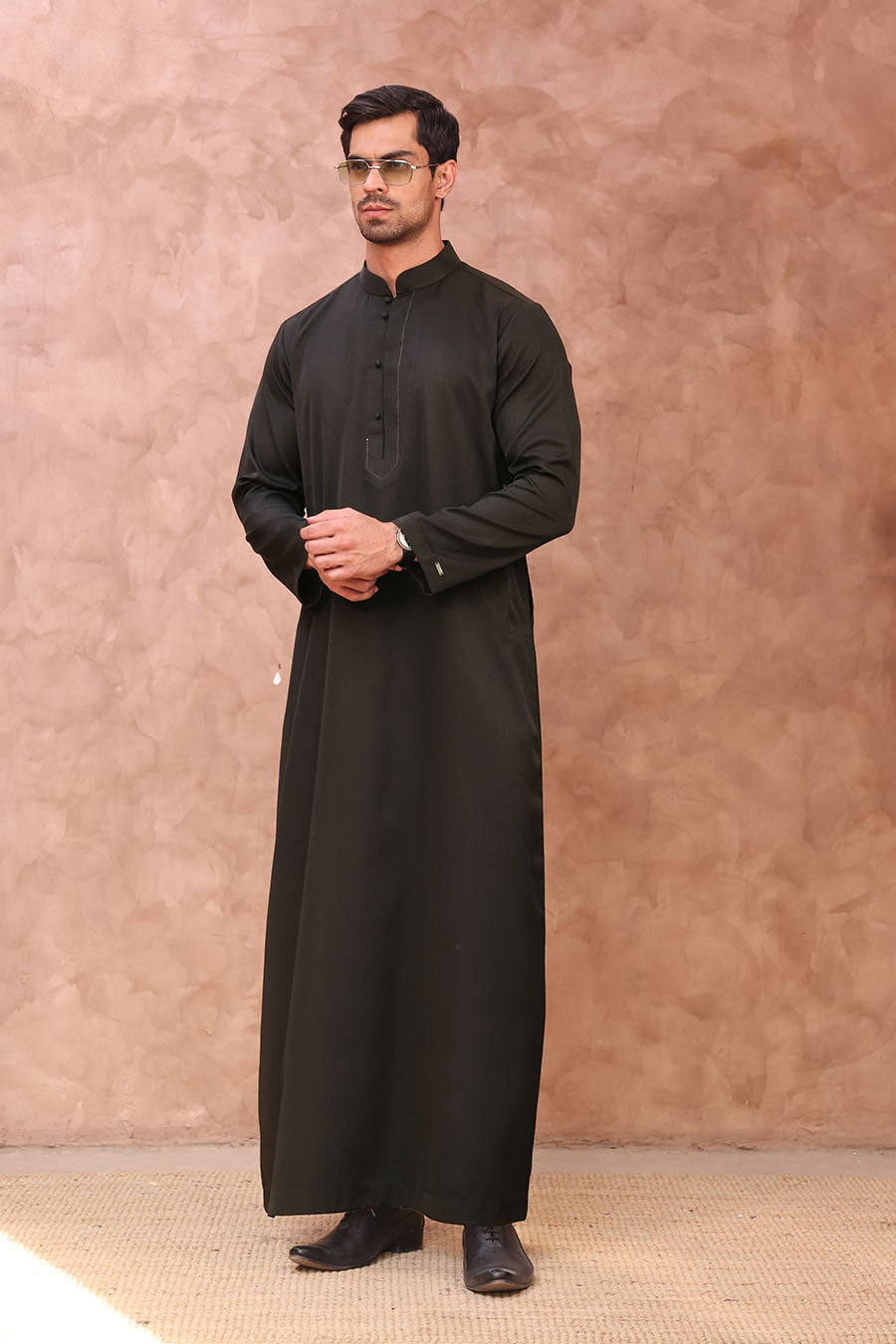 Elegant Collared Thobe Black 1088