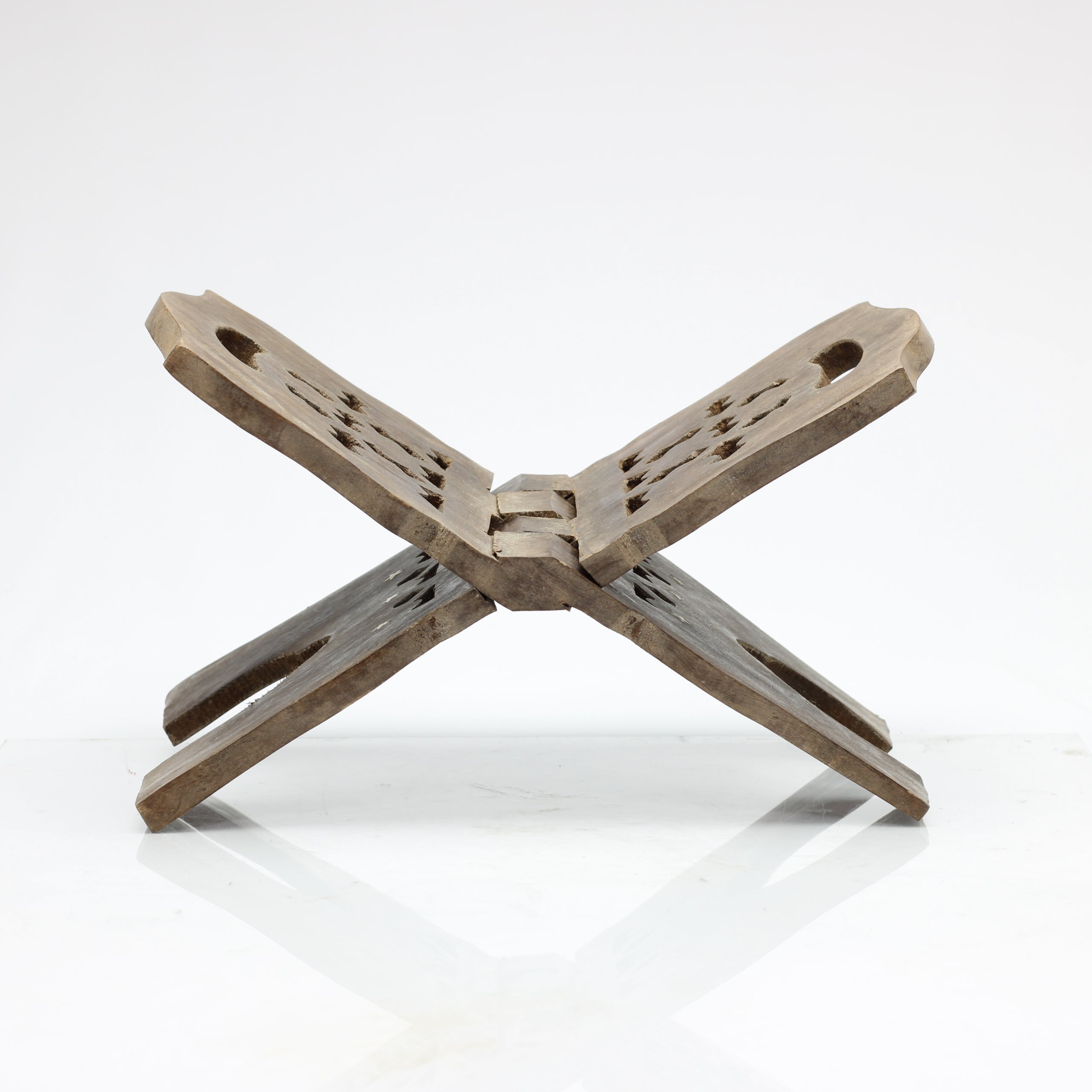 Small Dark Brown Wooden Rehal