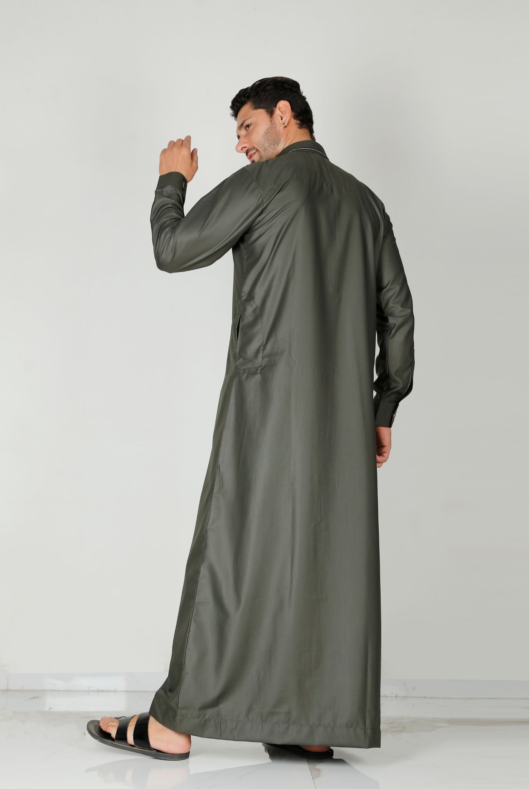 Premium Collared Thobe Olive 110 Col 15