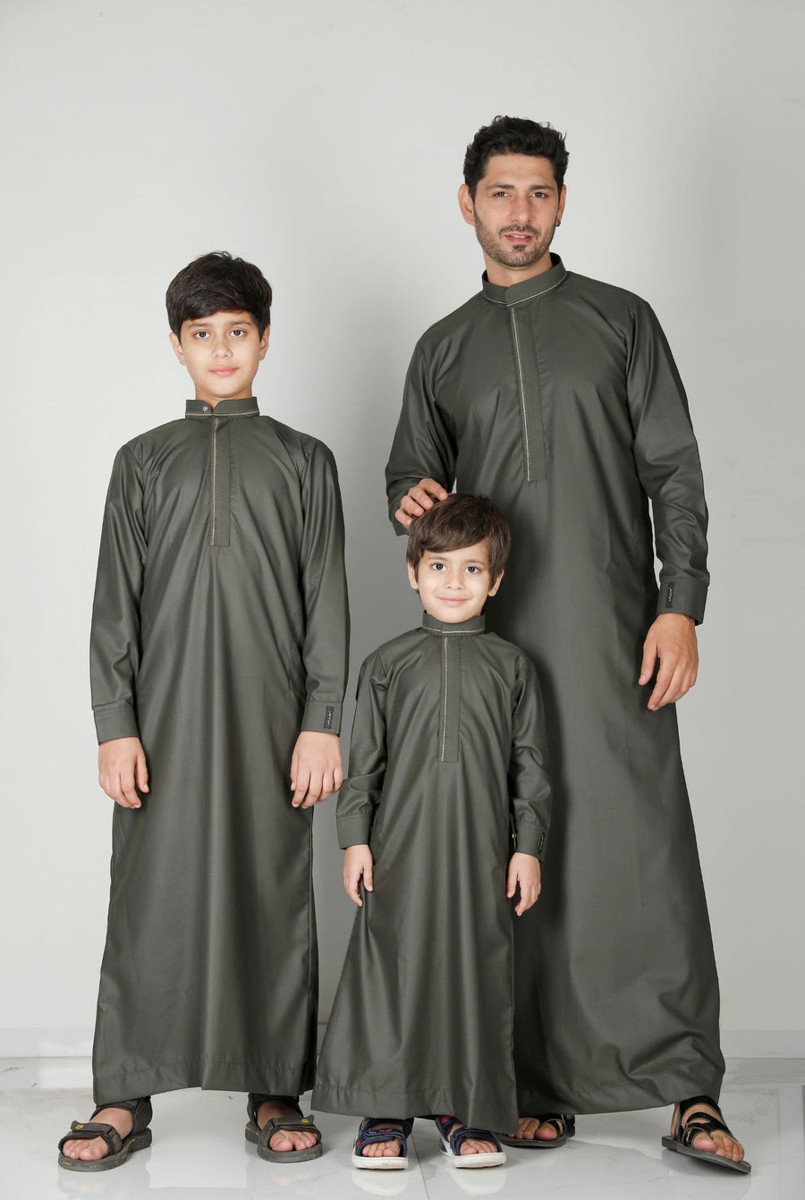 Premium Collared Thobe Olive 110 Col 15