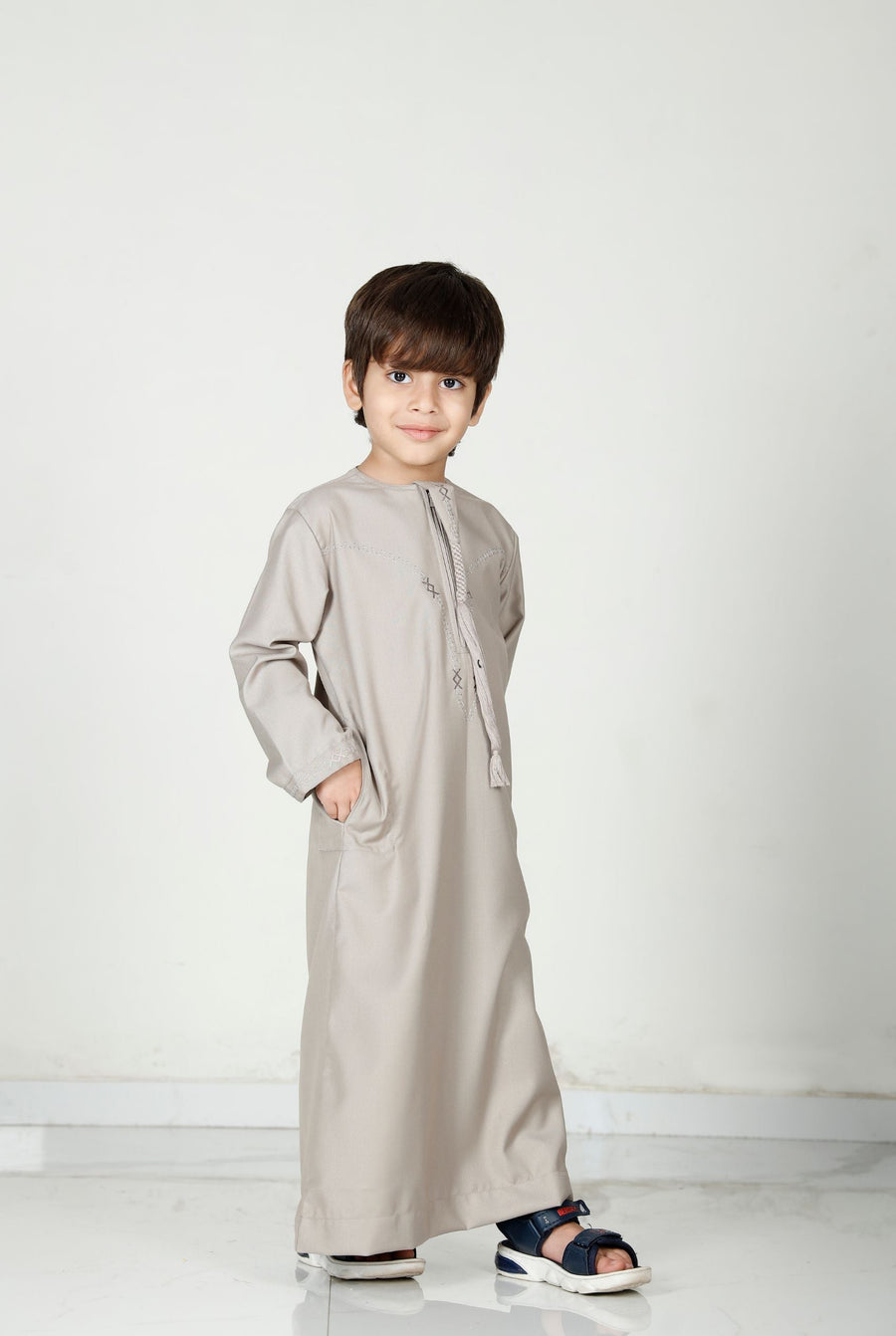 Boys Tasselled Thobe Mocha 114 Col 5