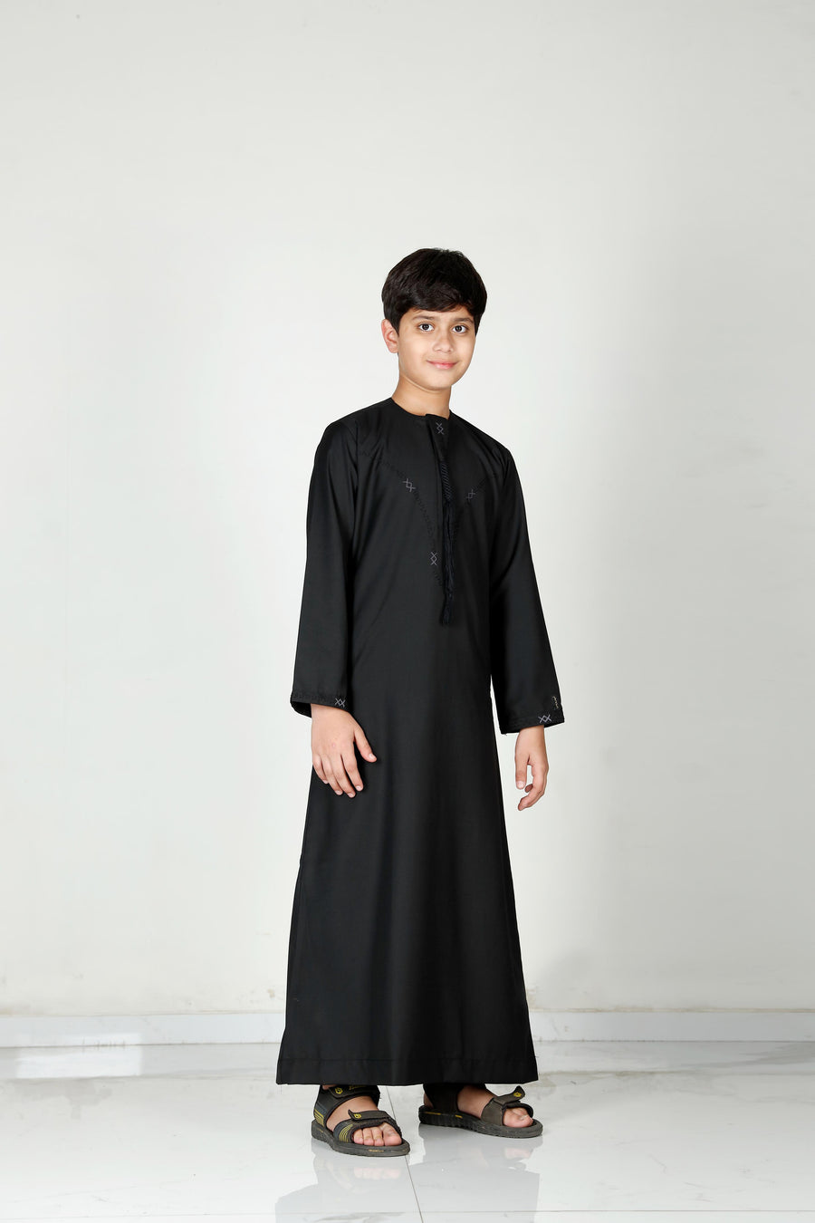 Kids Tasselled Thobe Black 114 Col 10