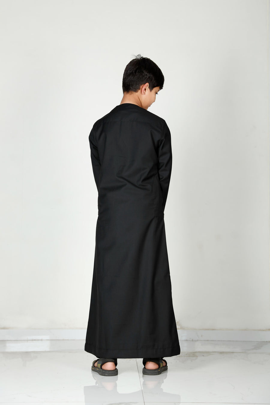 Kids Tasselled Thobe Black 114 Col 10