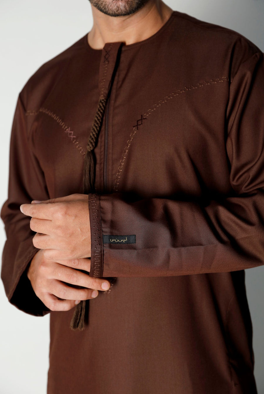 Tasselled Thobe Brown 114 Col 9