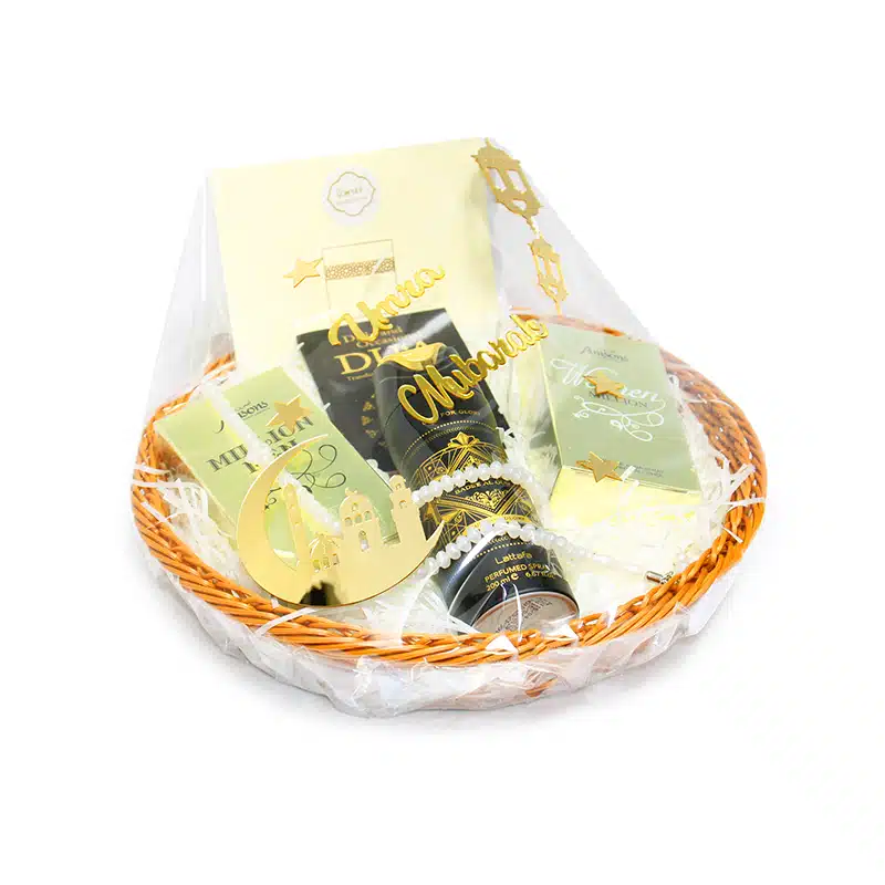Elegant Muslim Men's & Women Umrah Gift Hamper