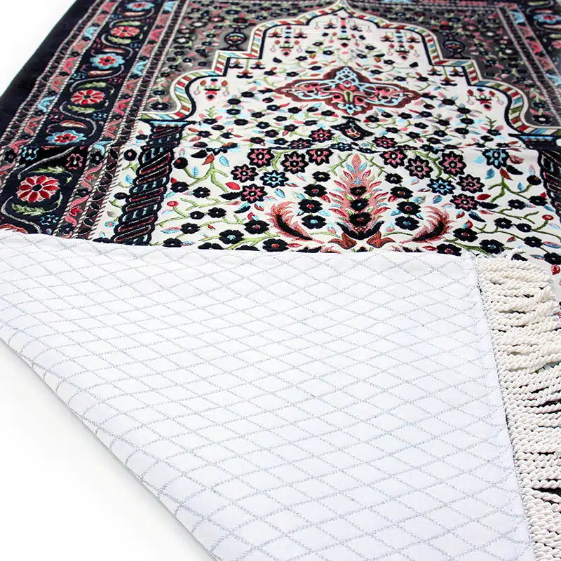 Black Traditional Design Prayer Mat