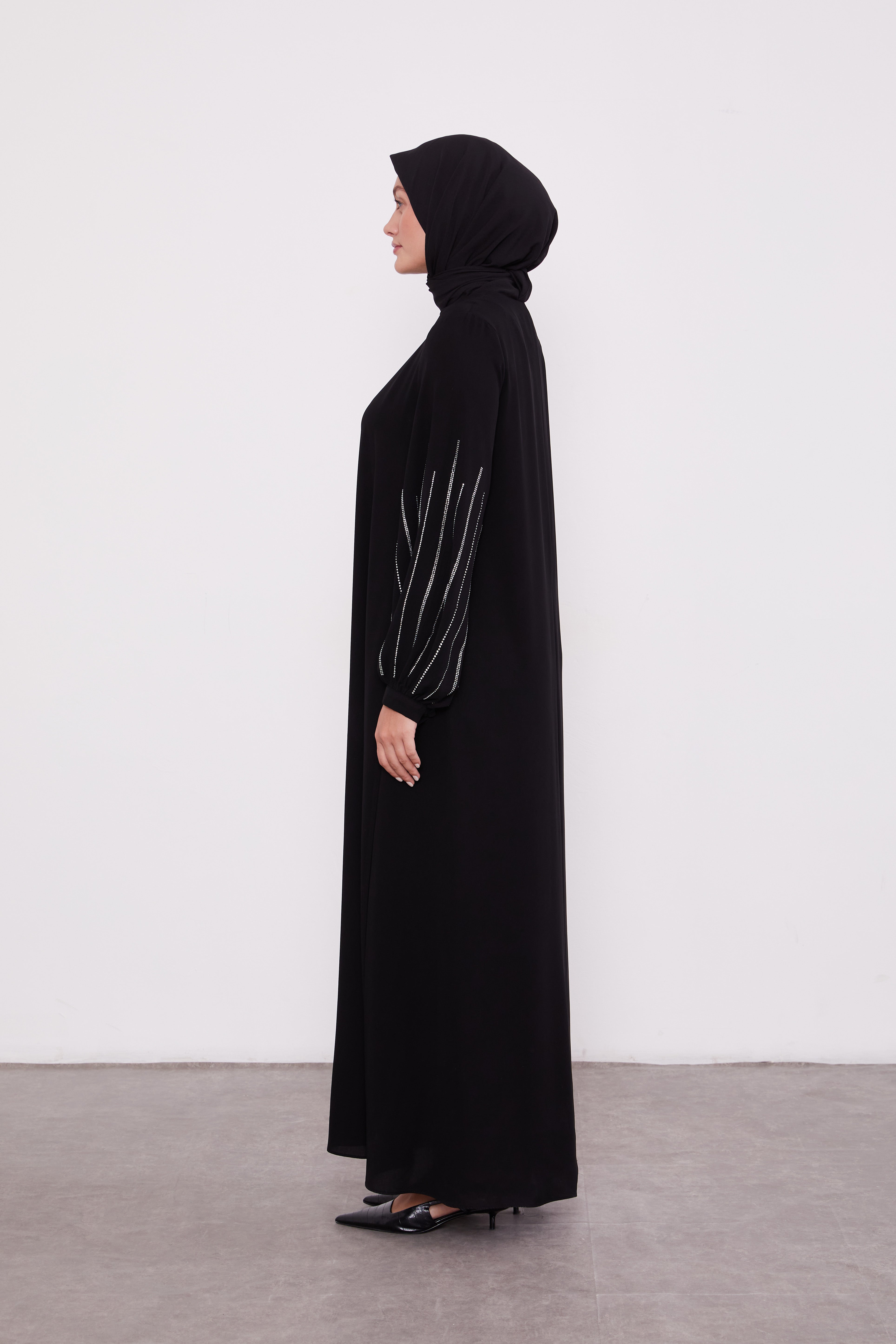 Classic Zipped Abaya with Cuffed Sequenced Sleeves Black 520628