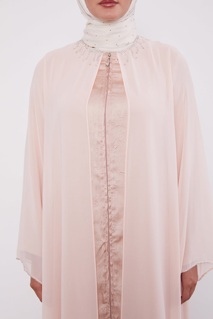 Detailed Neck Silk Chiffon Zipped Abaya Light Pink 520023
