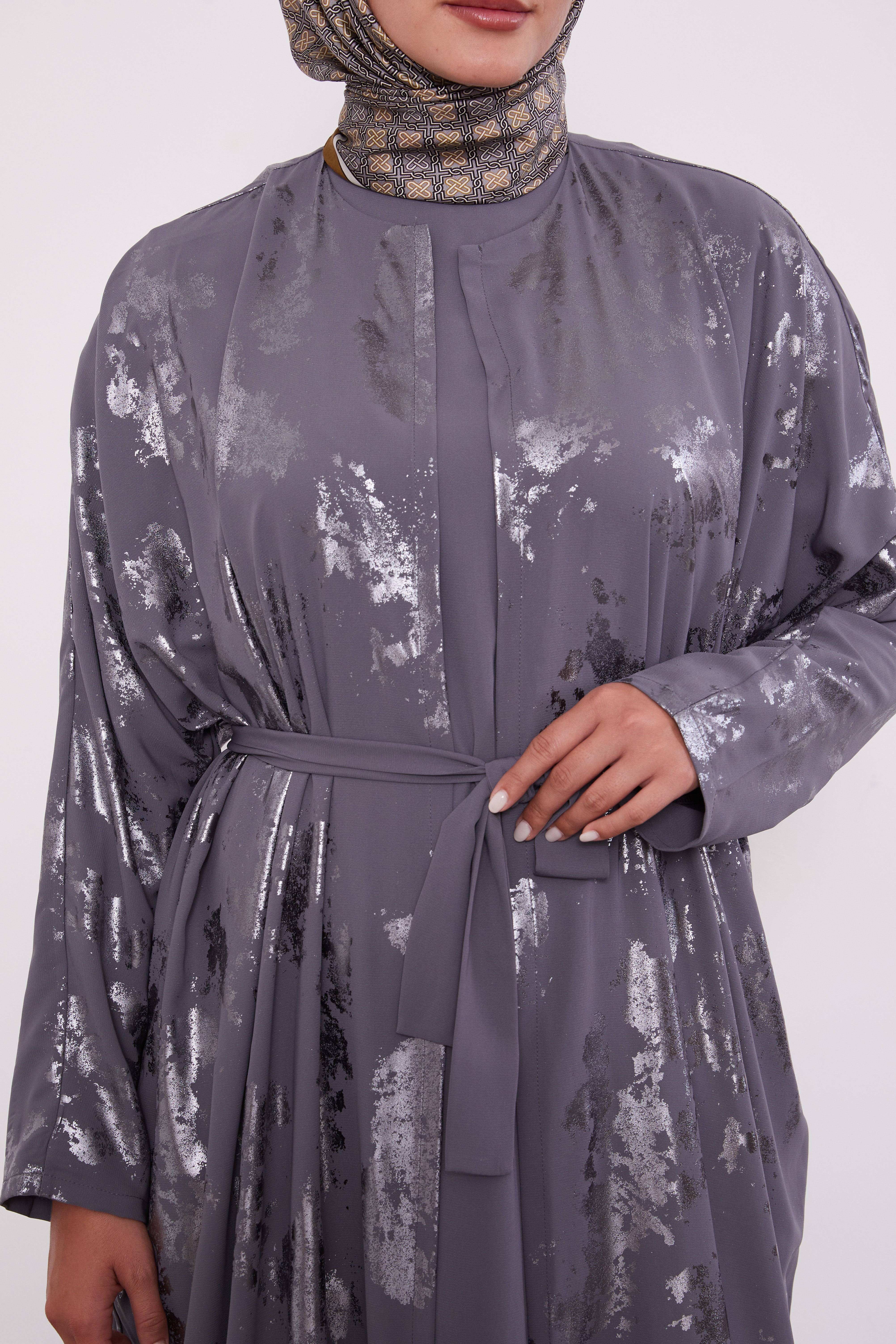 Shimmer Batwing Kimono Set Grey 520358