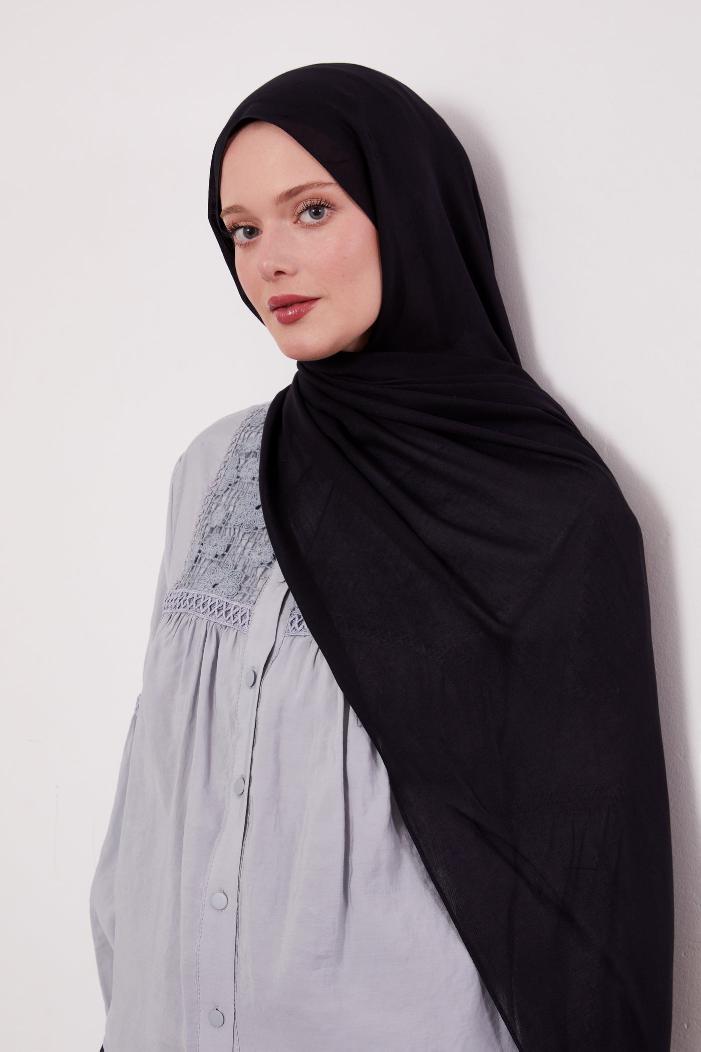 Modal Hijab Black Col 1