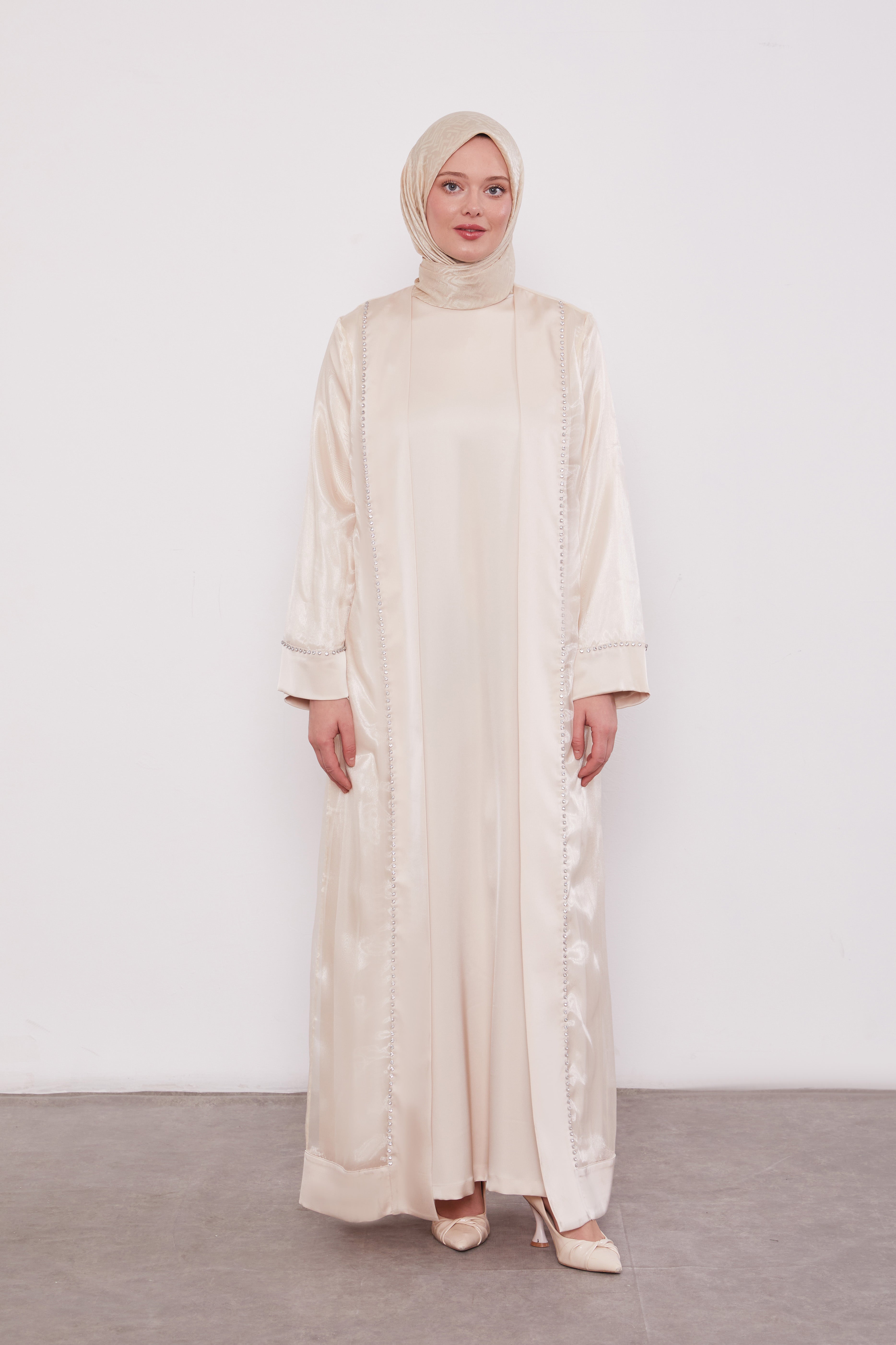 Luxury Satin 2 Piece Kimono Set Biege