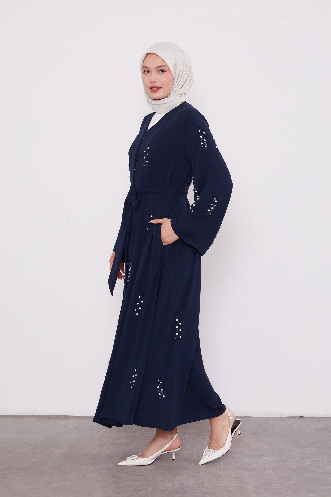 Pearl Constellation Buttoned Abaya Navy 520369