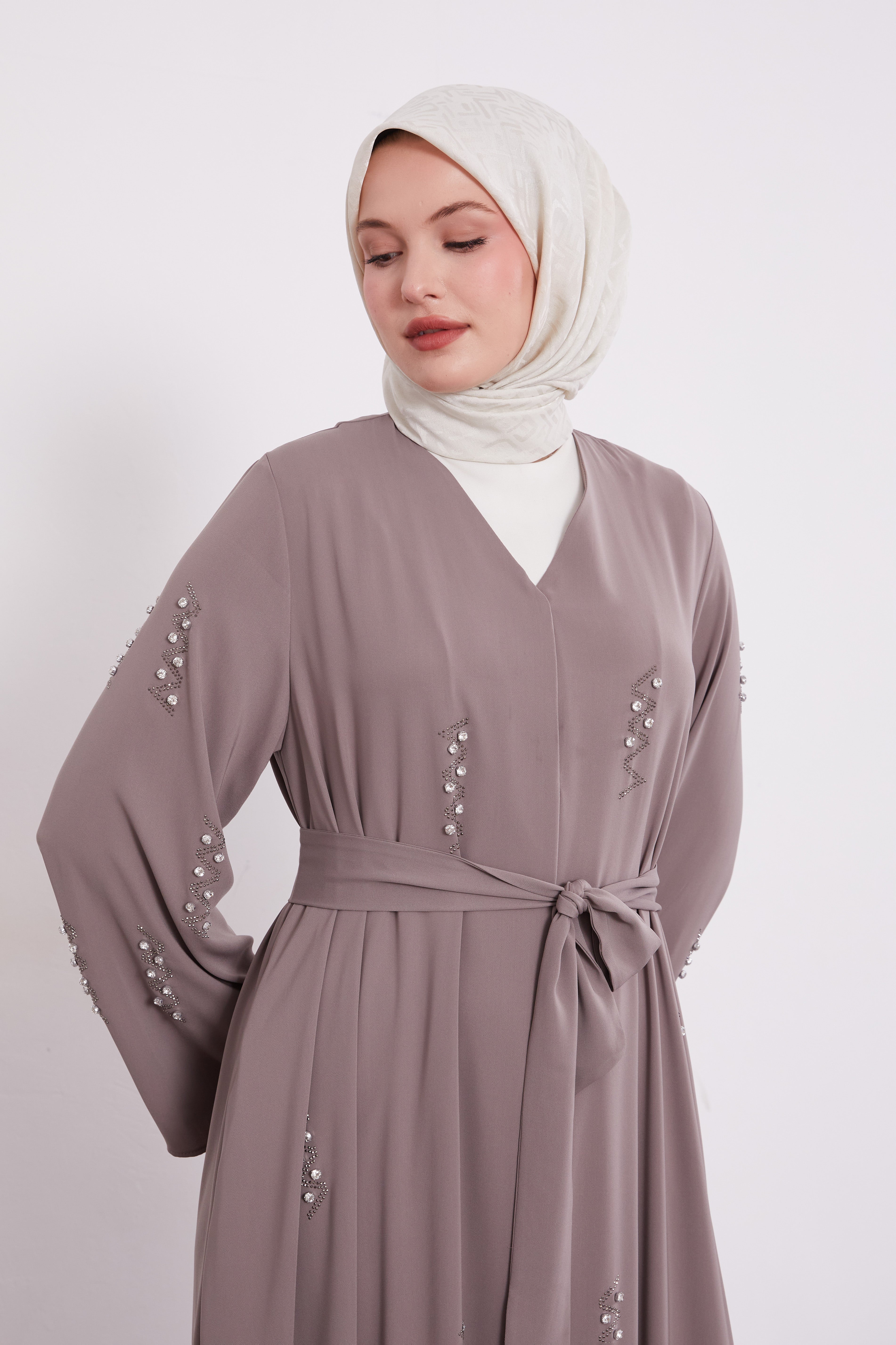 Pearl Constellation Buttoned Abaya Mink 520369