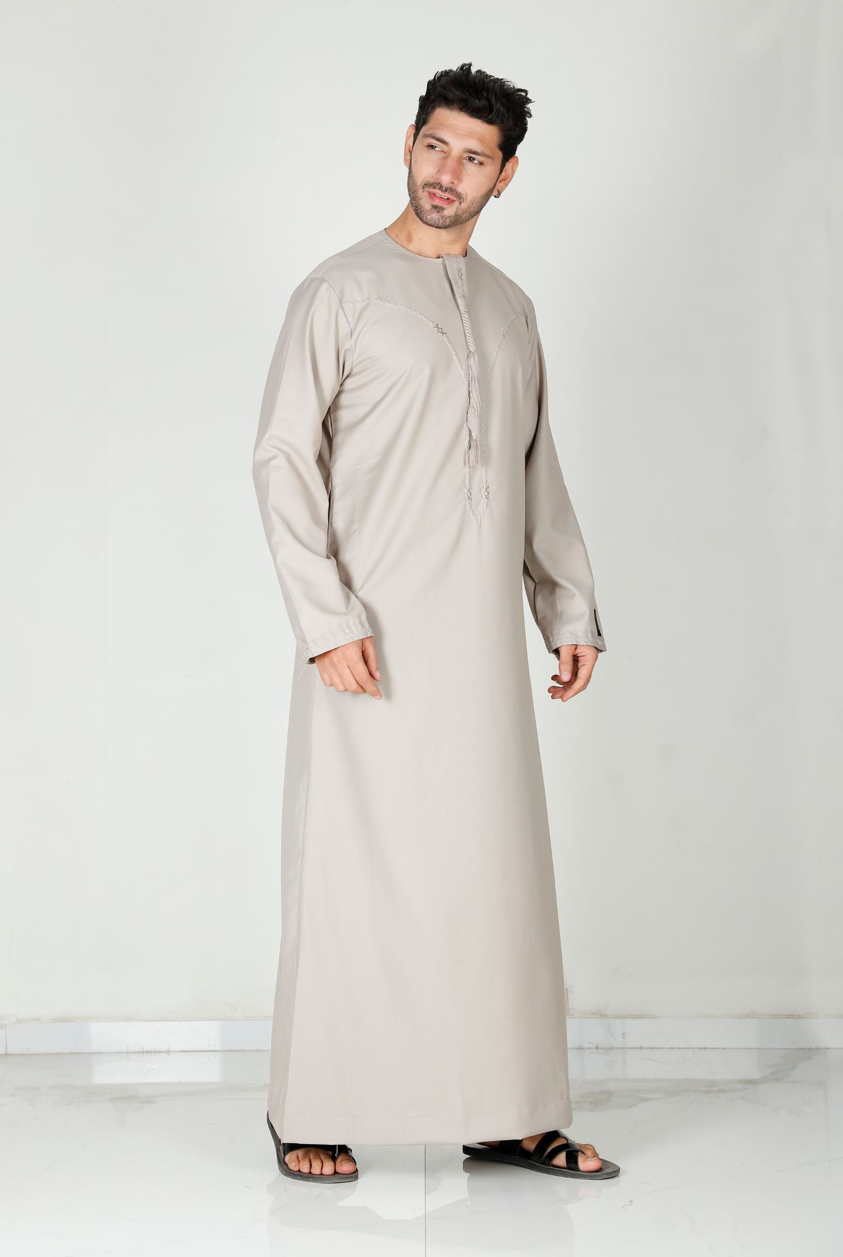 Tasselled Thobe Mocha 114 Col 5