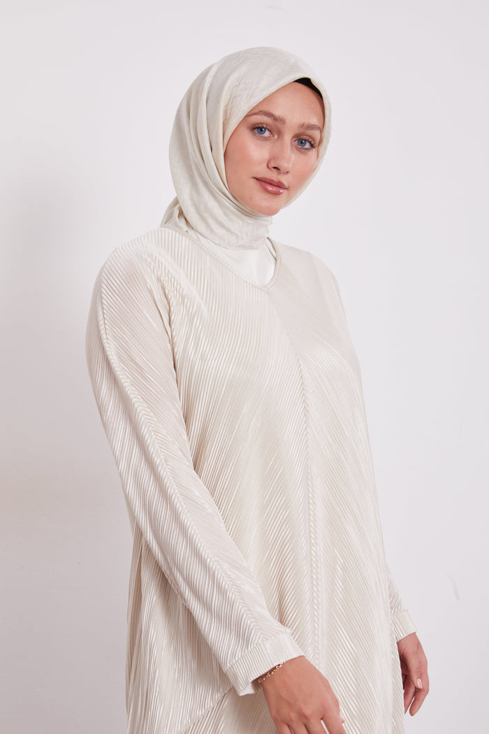 Pleated Batwing Cream 330252