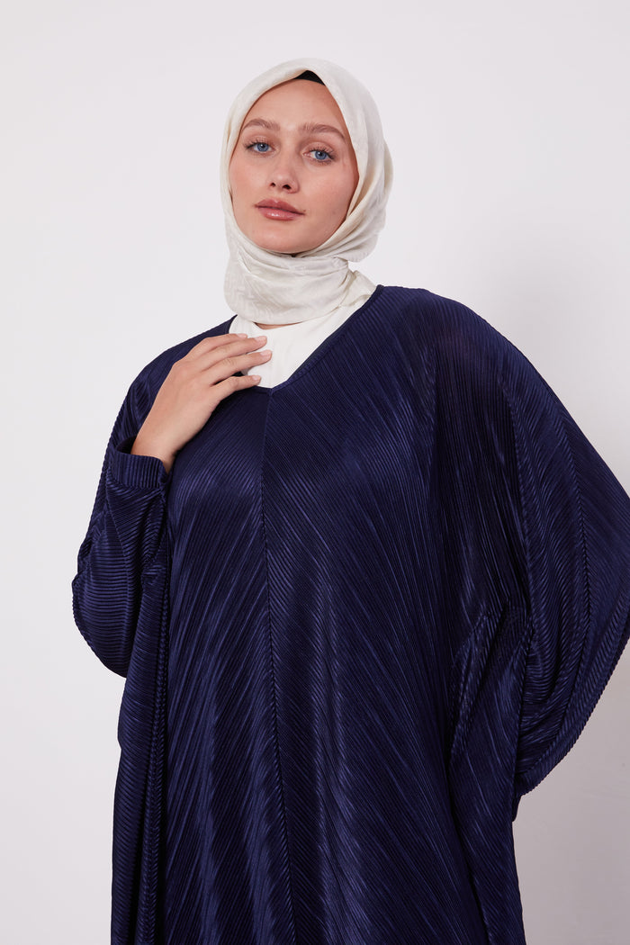Pleated Batwing Navy 330252