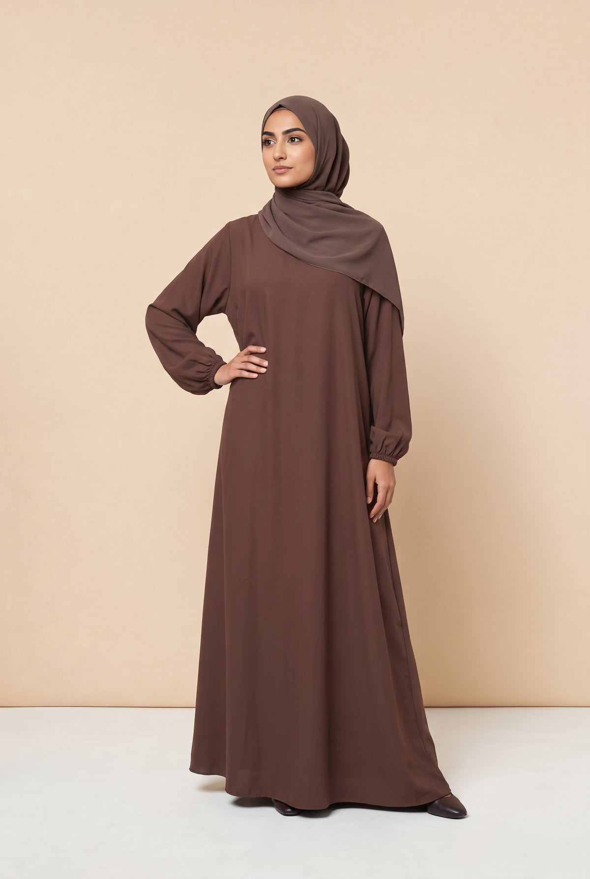Basic Abaya Brown 324 Col 09