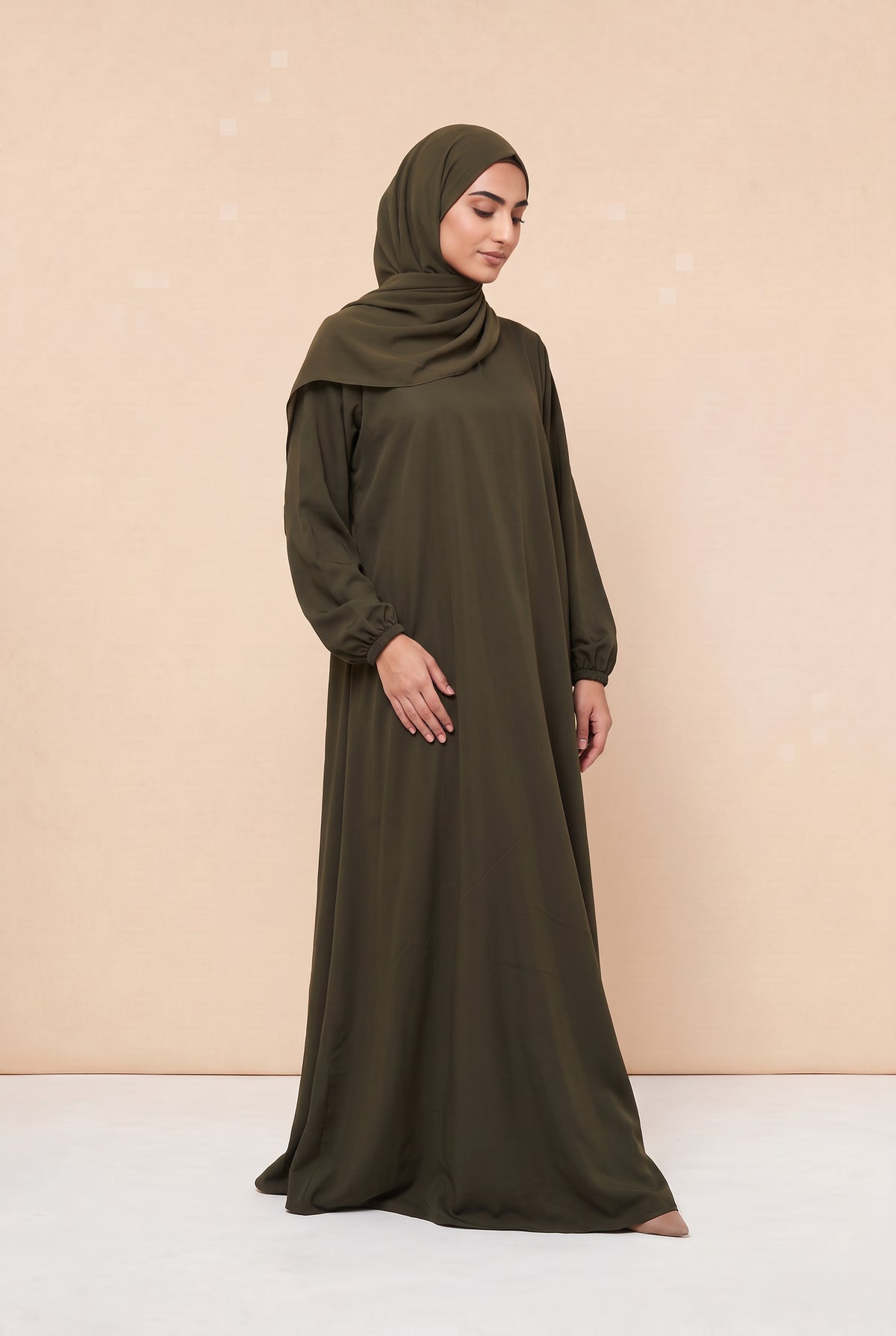 Basic Abaya Olive 324 Col 28