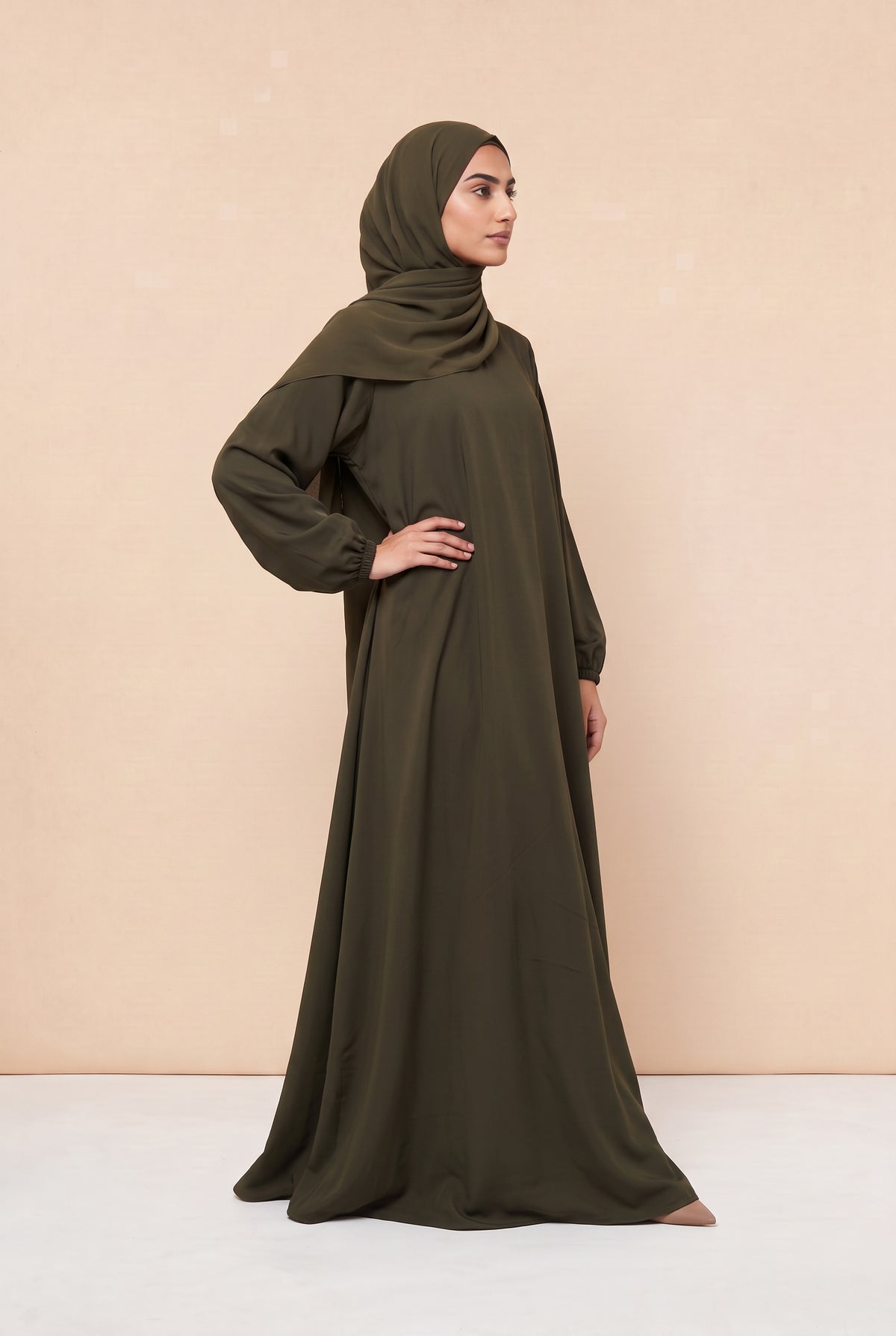 Basic Abaya Olive 324 Col 28