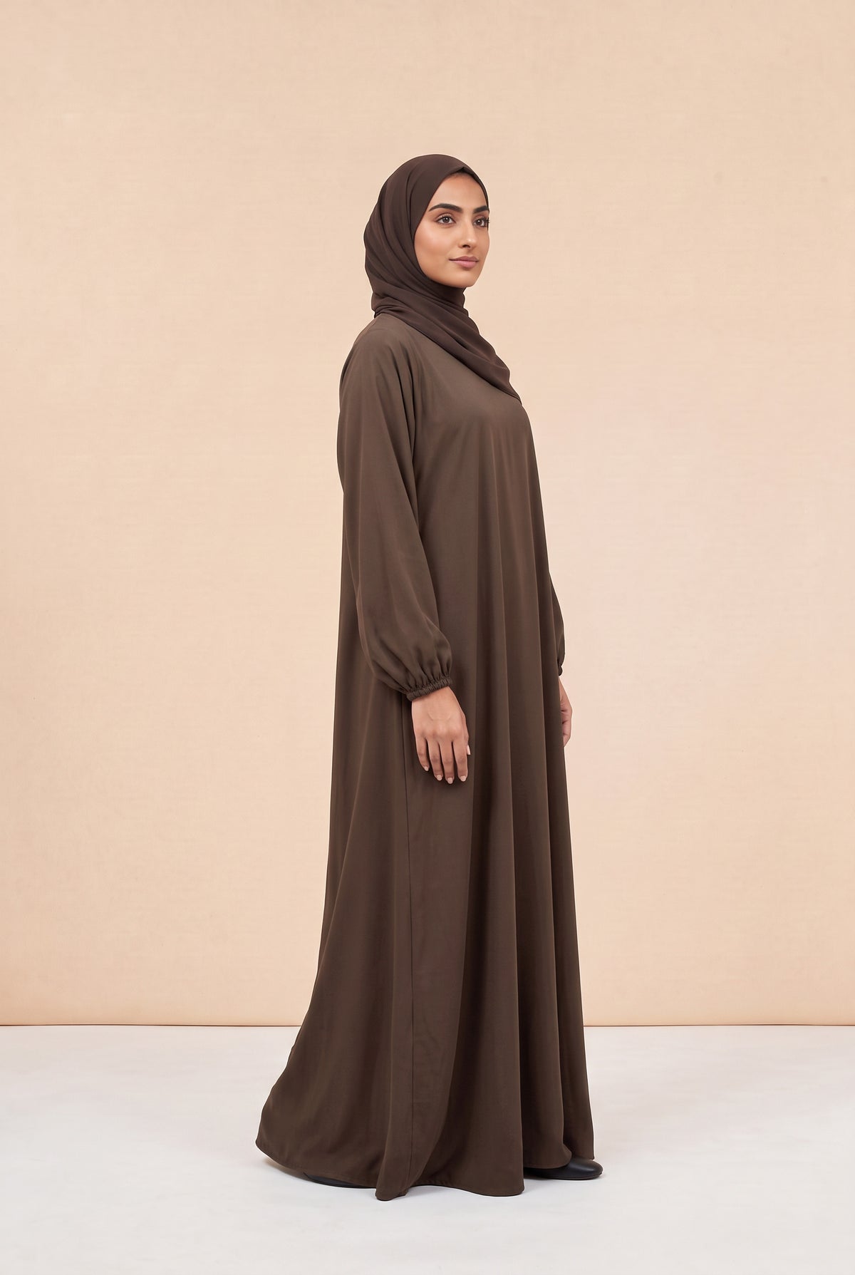 Basic Abaya Mocha 324 Col 44