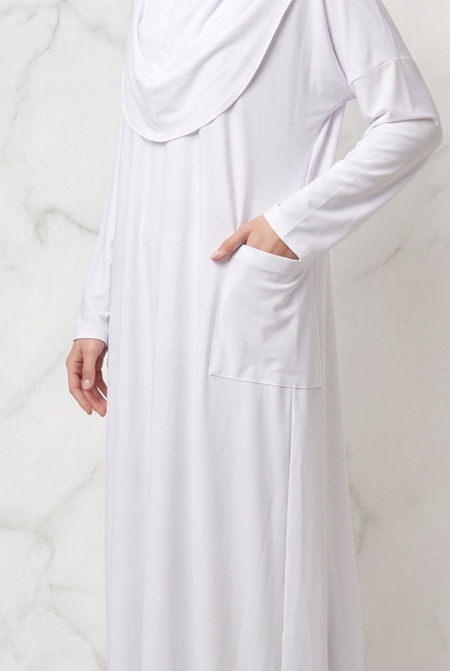 Huda Abaya with Hijab White 520671