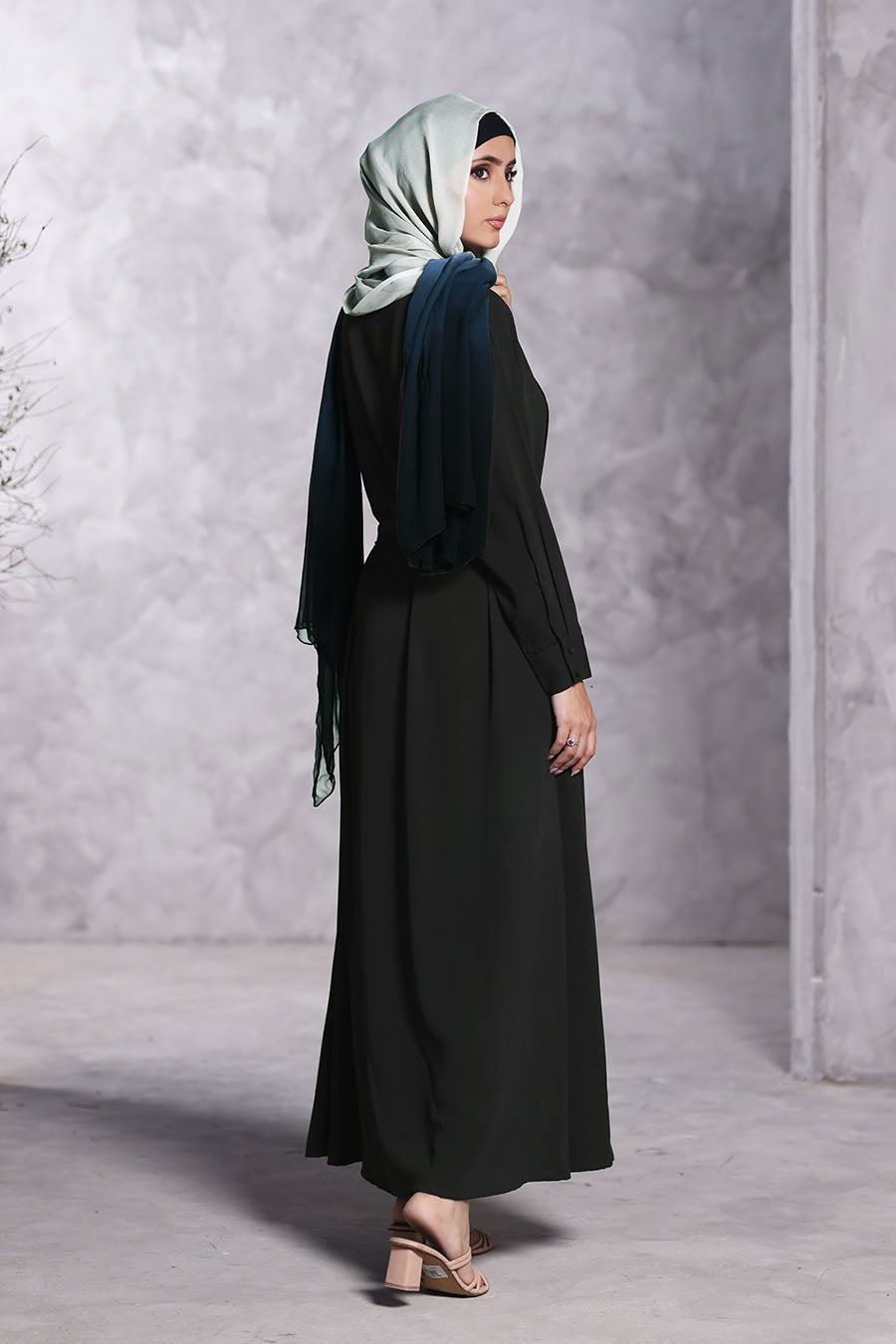 Classic Buttoned Abaya Black 1073