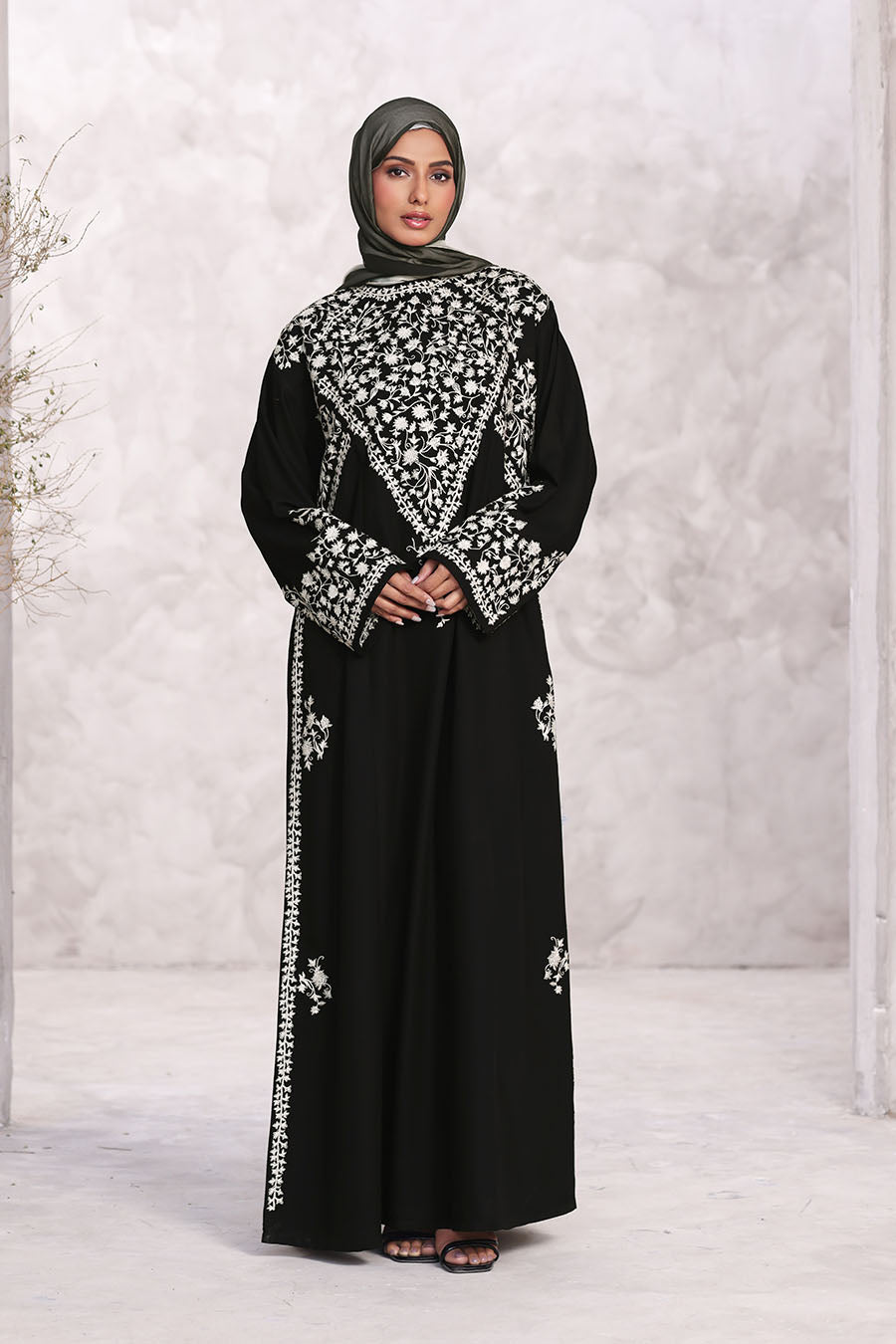 Noor Embroidered Abaya Black 1165