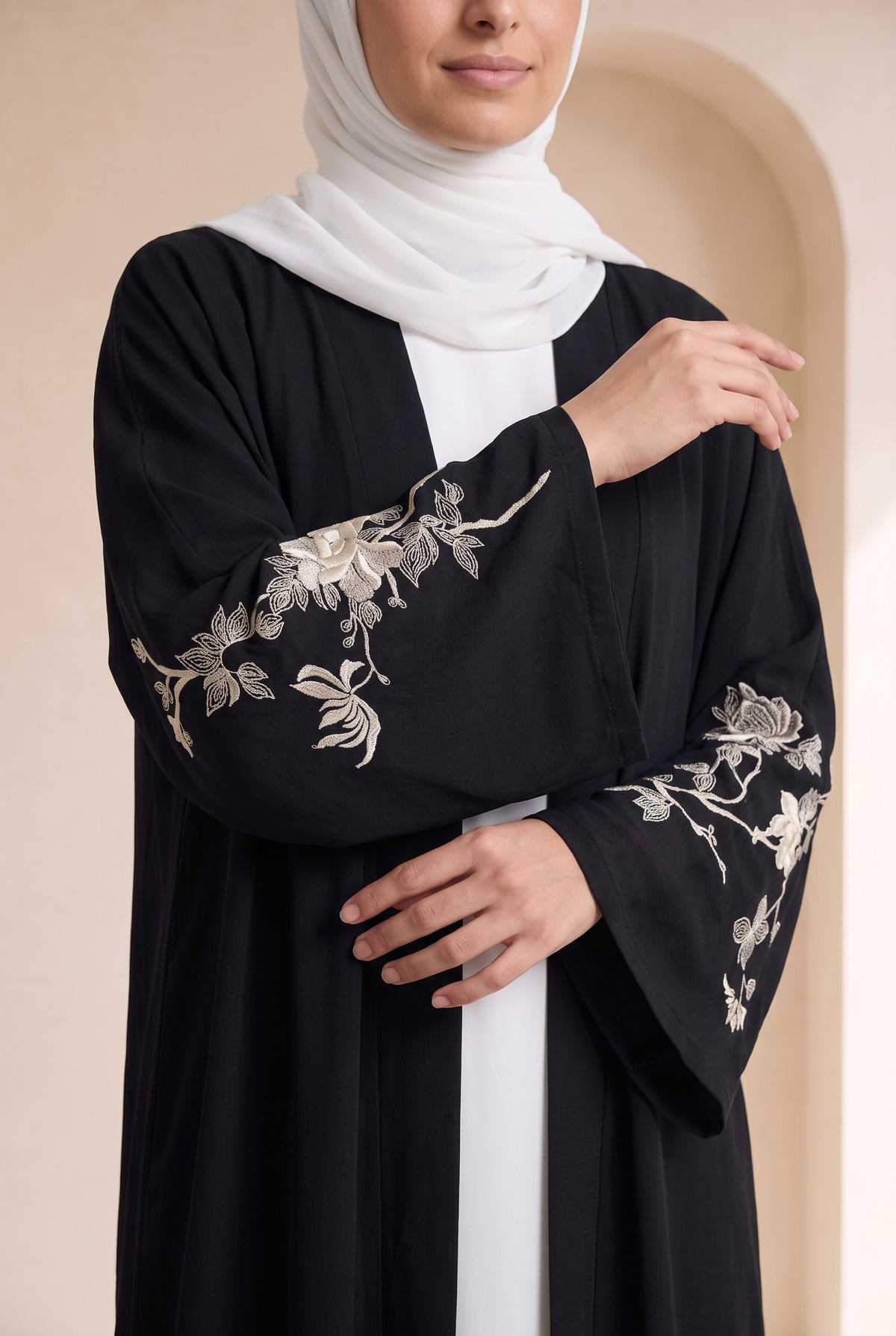 Floral Embroidered Kimono Black 1169