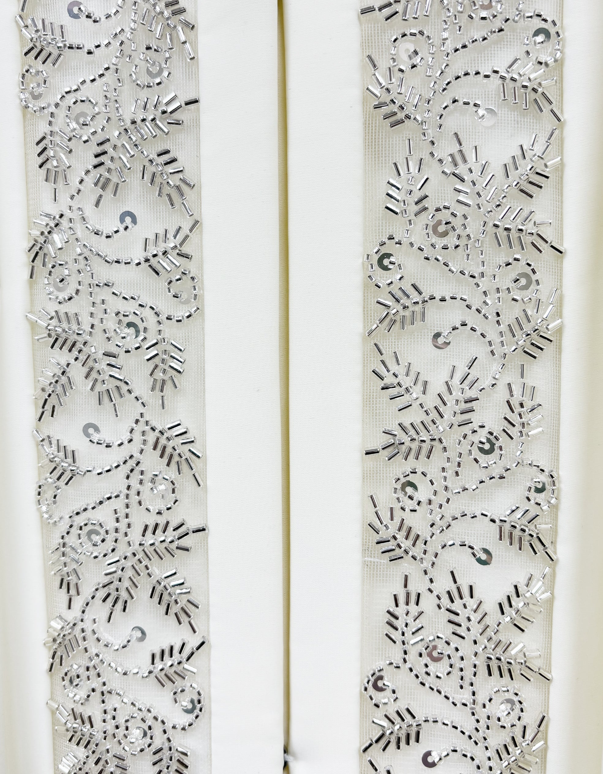 Emira Embroidered Abaya Cream 652 Col 18