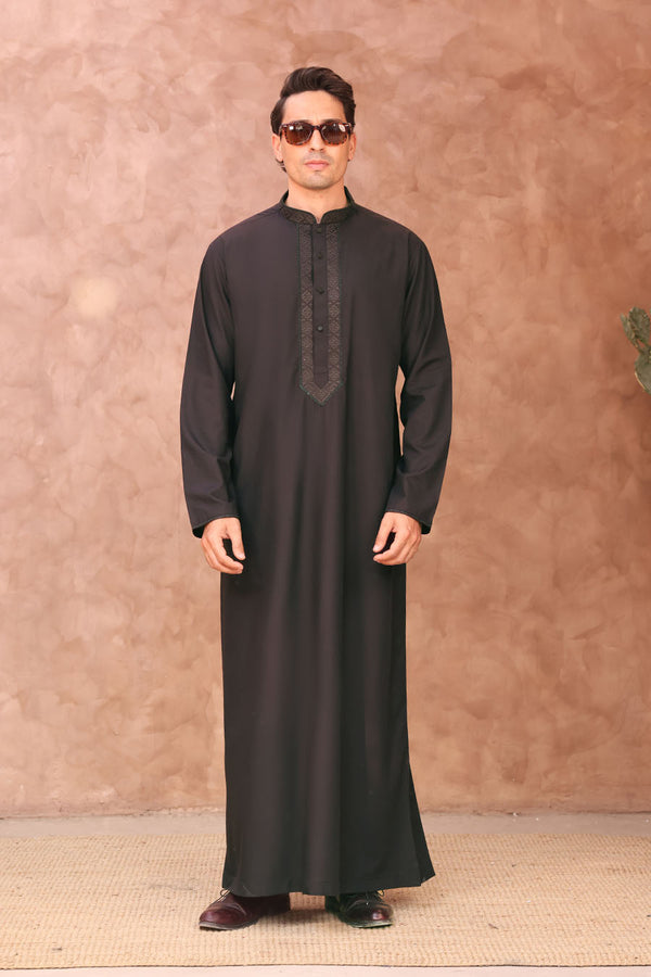 Signature Embroidered Thobe Maroon 1022