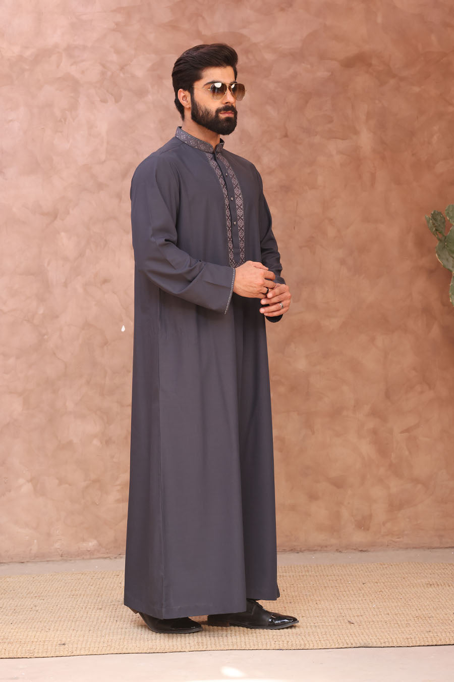 Signature Embroidered Thobe Dark Grey 1022