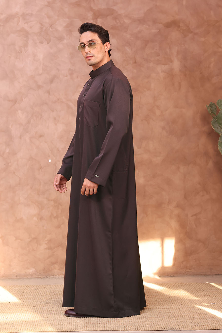 Essential Collared Thobe Maroon 1065