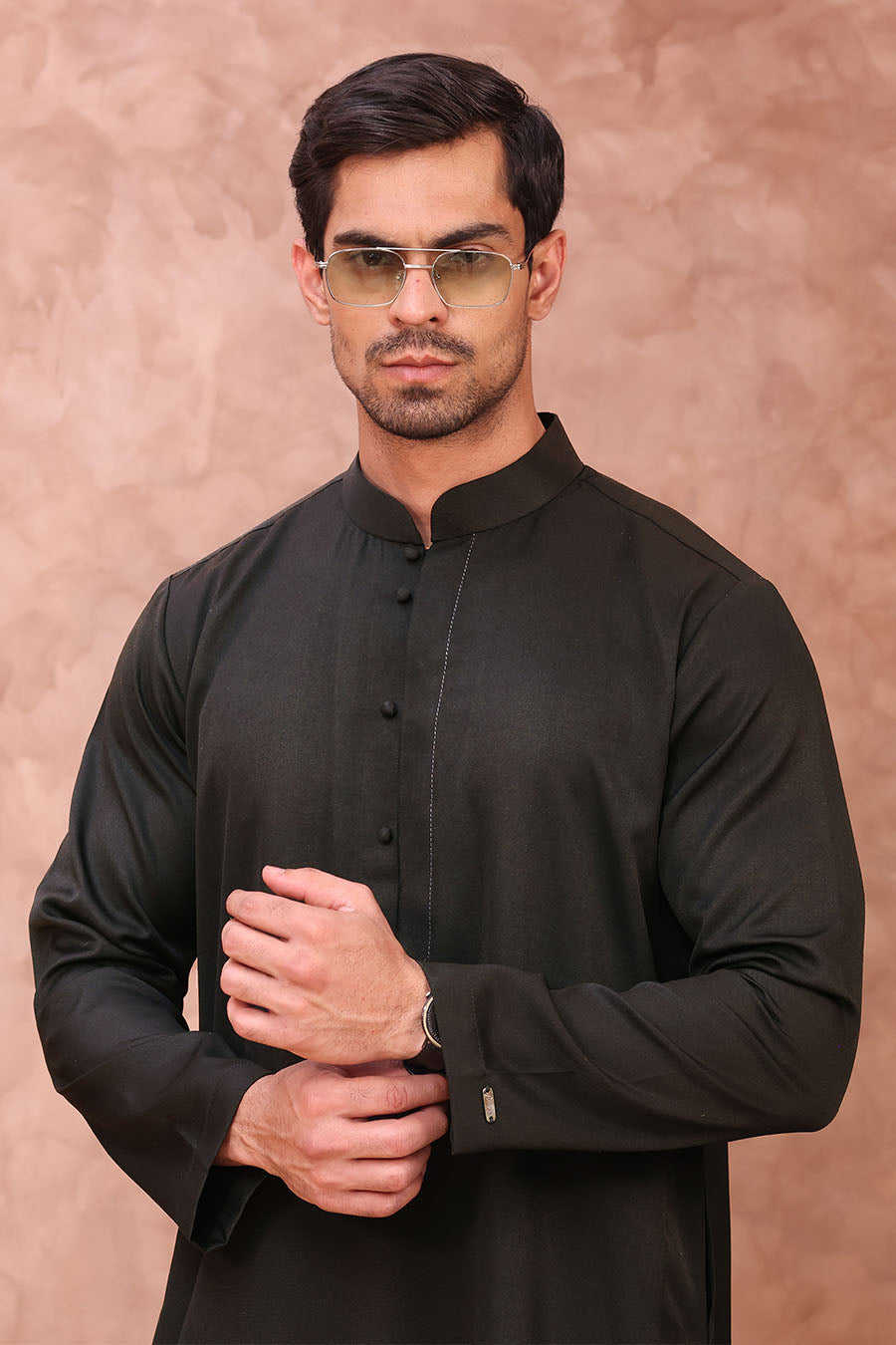 Elegant Collared Thobe Black 1088