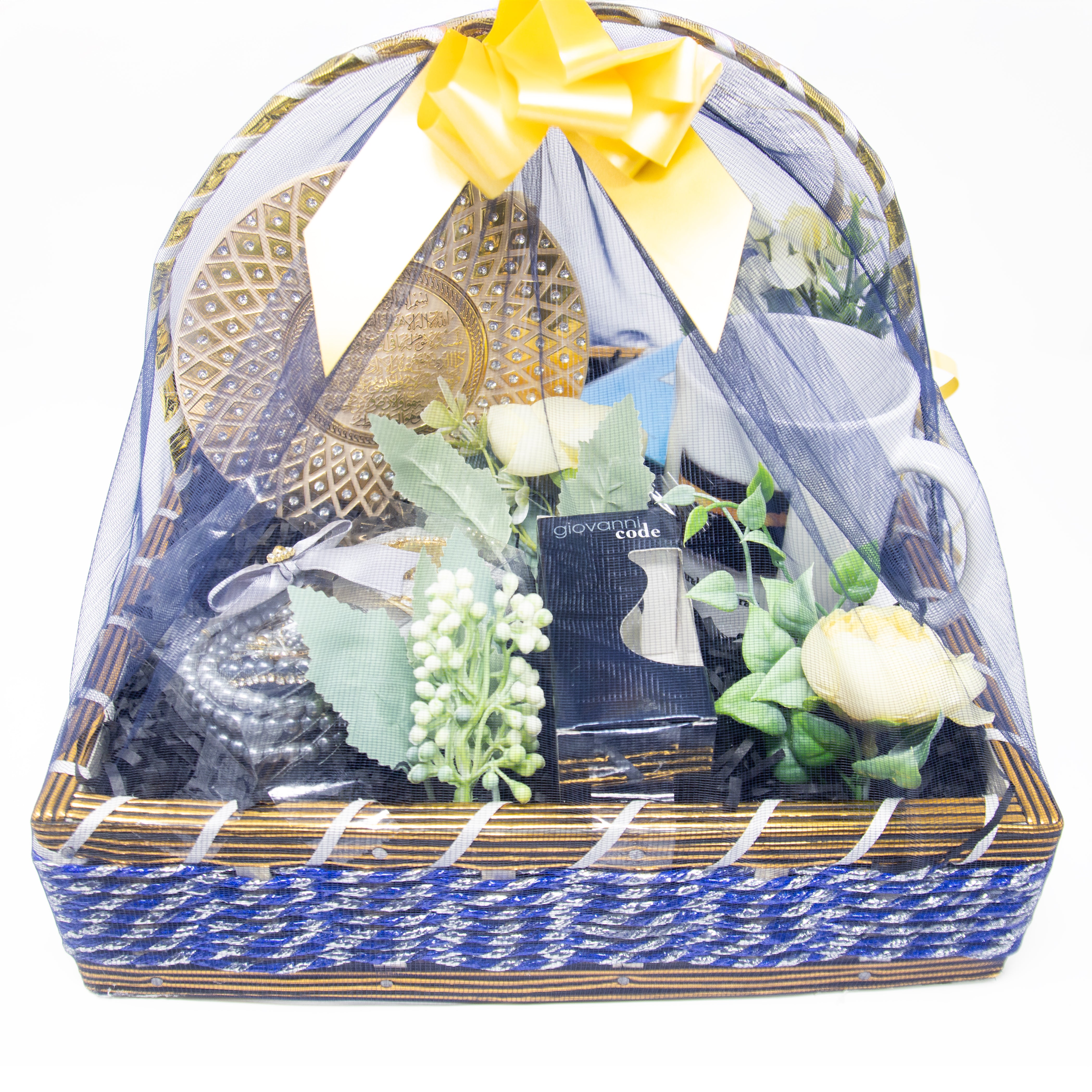 Men’s Blue Umrah Mubarak Gift Hamper