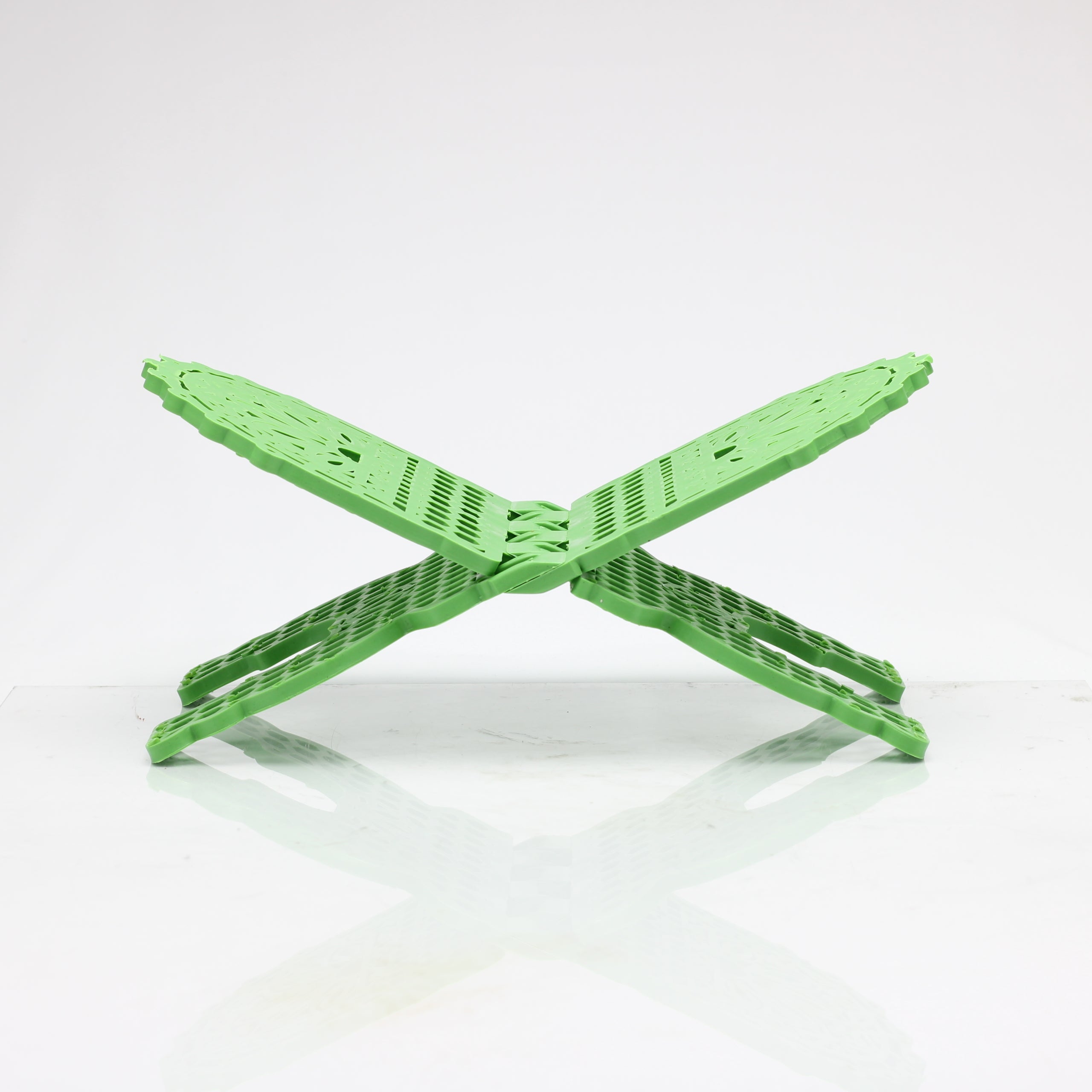 Green Filgree Pattern Plastic Rehal