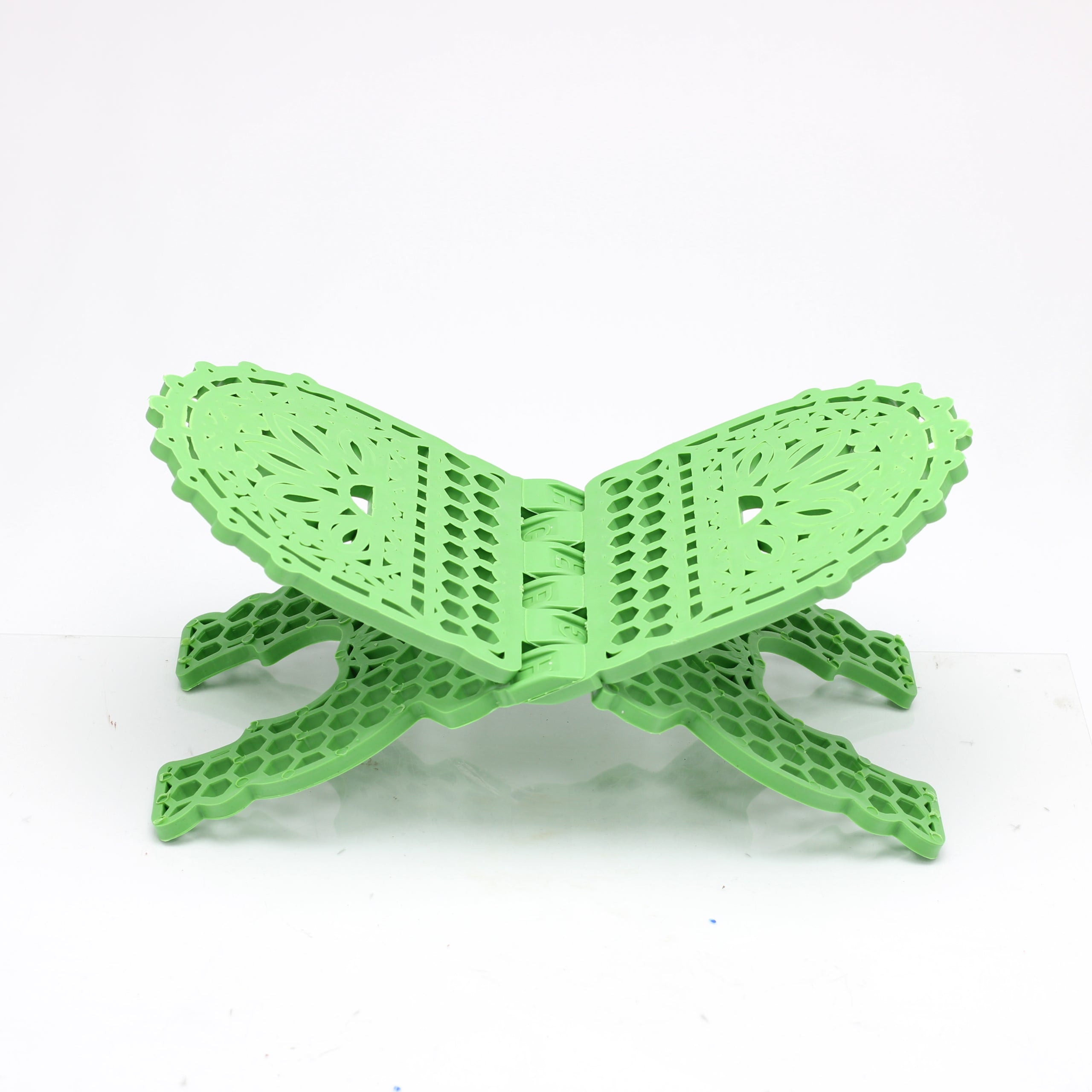 Green Filgree Pattern Plastic Rehal