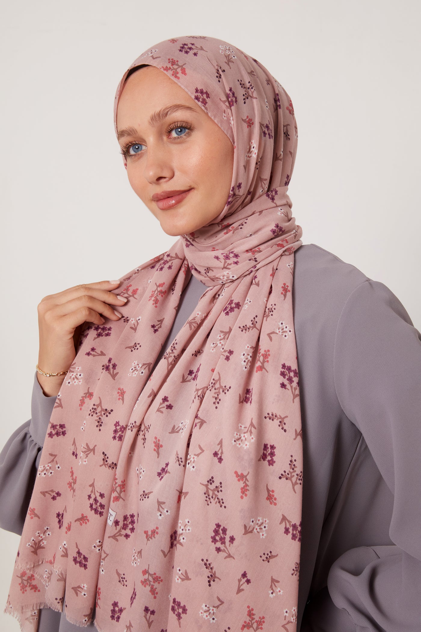 Scattered Floral Cotton Hijab Col 4